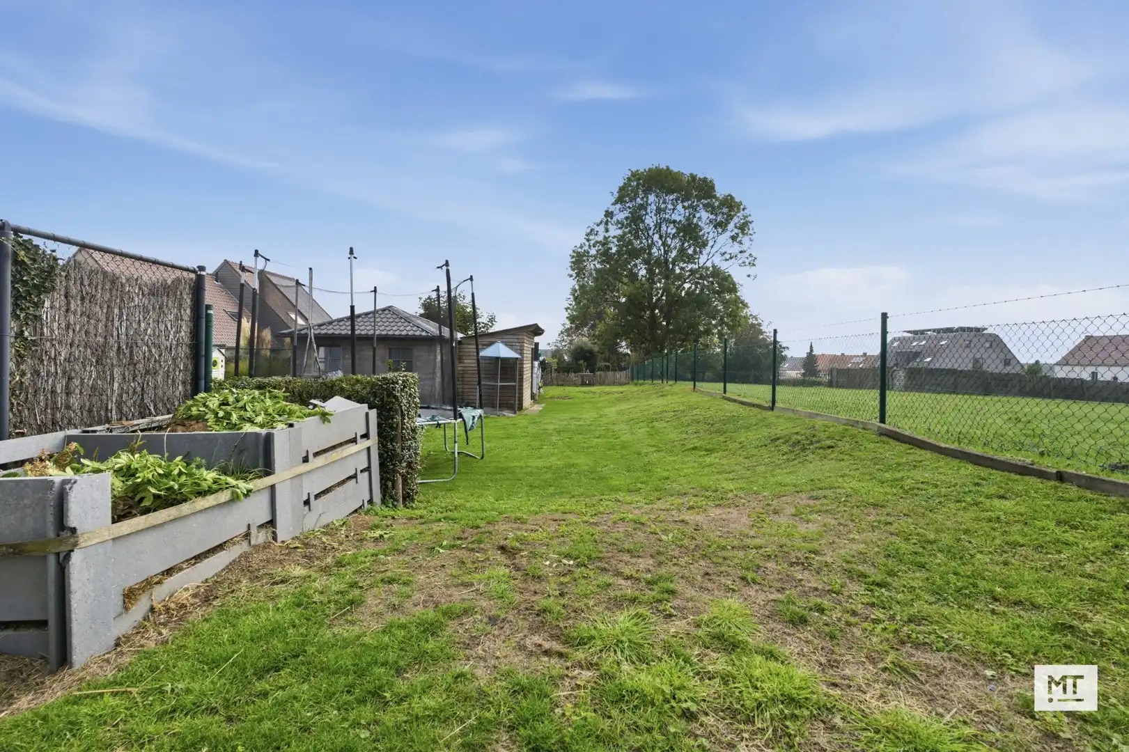 Instapklare halfopen woning met 3 slpk, tuin en garage in een rustige residentiële wijk te Houthulst foto 30