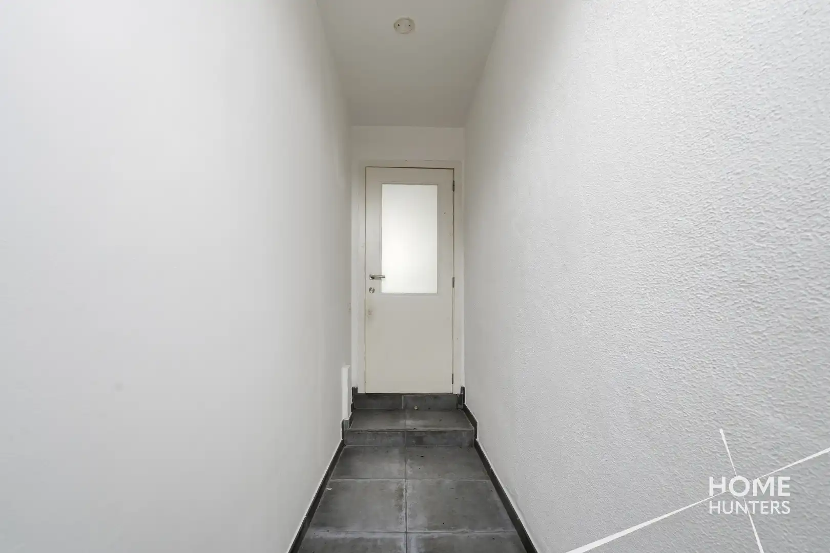 Charmante woning met zuidgerichte tuin in hartje Heuvelland foto 3