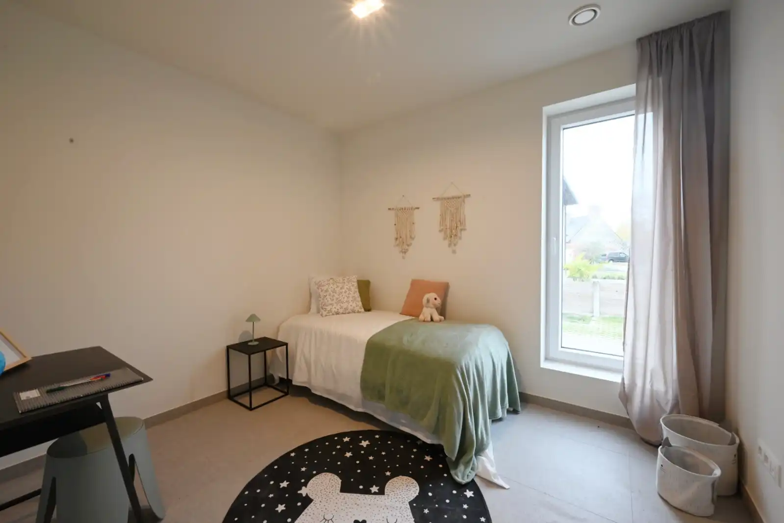 Nieuwbouwappartement met rijk beplante tuinzone en parktuin! foto 6