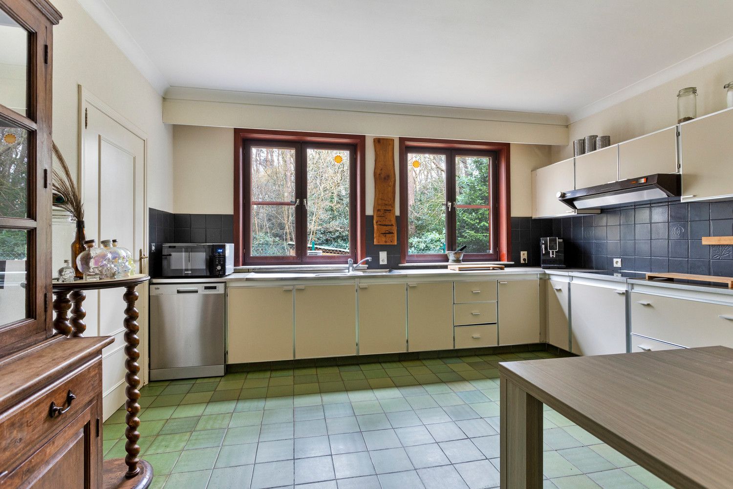 Zeer rustig gelegen woning op een perceel van 14a17ca! foto 10