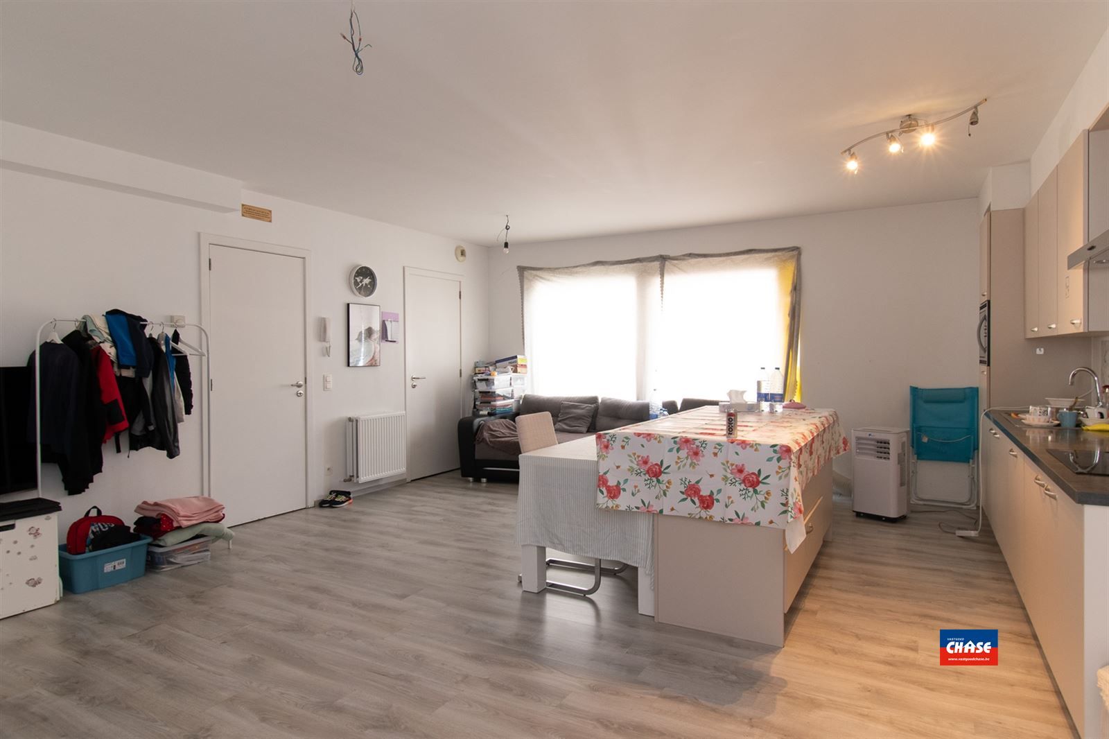Appartement met 1 slaapkamer, terrasje + P foto 4