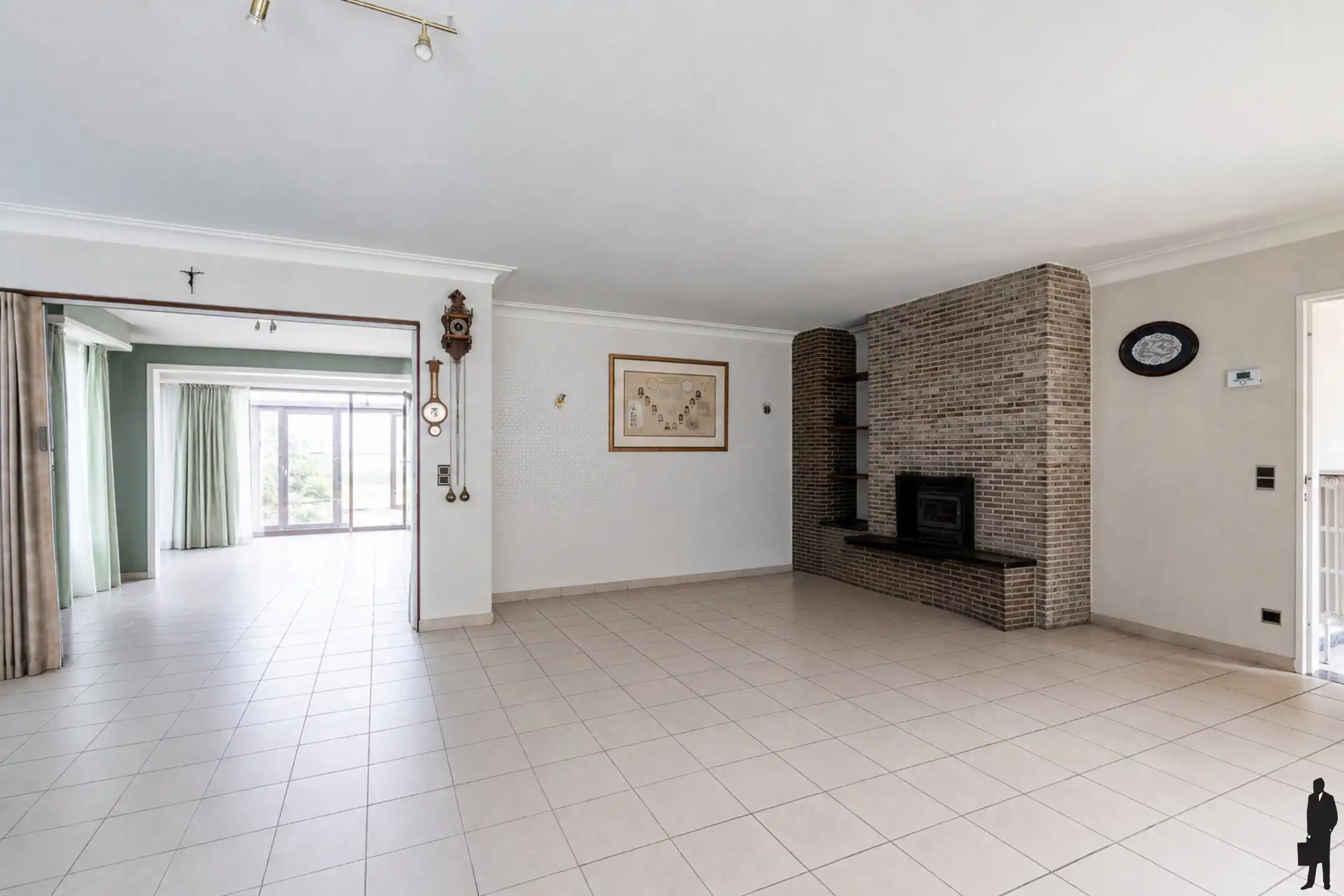 Split-levelvilla met bouwgrond op 2.636 m²   foto 4