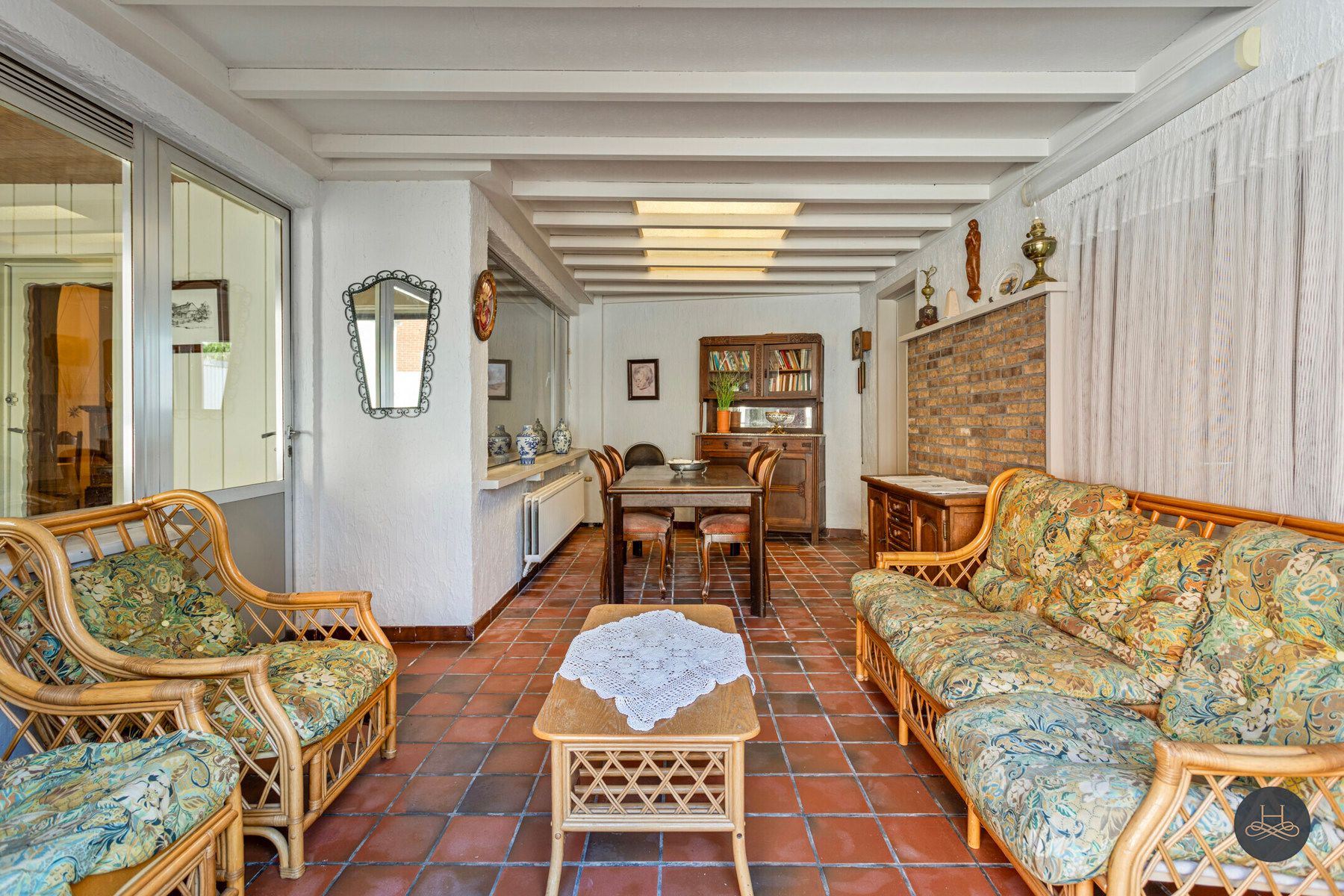 Karaktervolle en ruime halfopen woning met leuke tuin foto 13