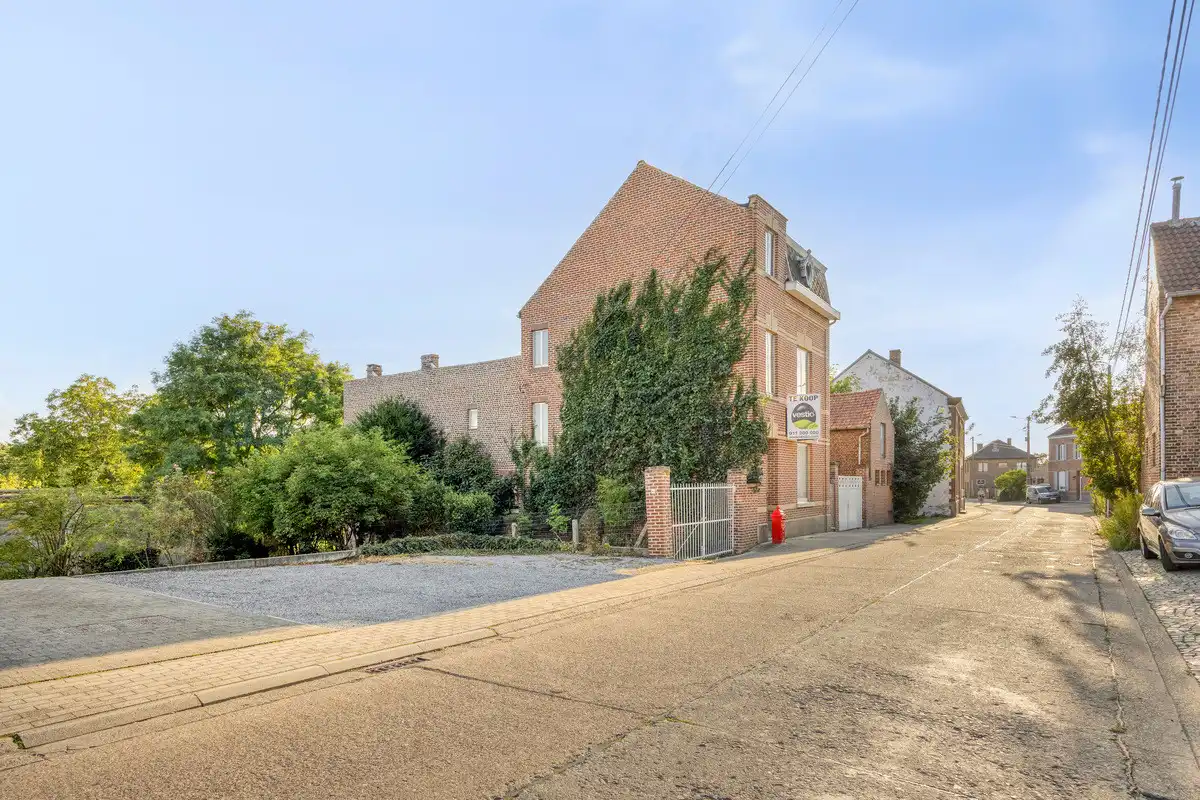 RUSTIG GELEGEN HOEVEWONING MET 3 SLK EN BIJHORENDE STALLINGEN OP 29A83CA TE RIEMST. foto 41