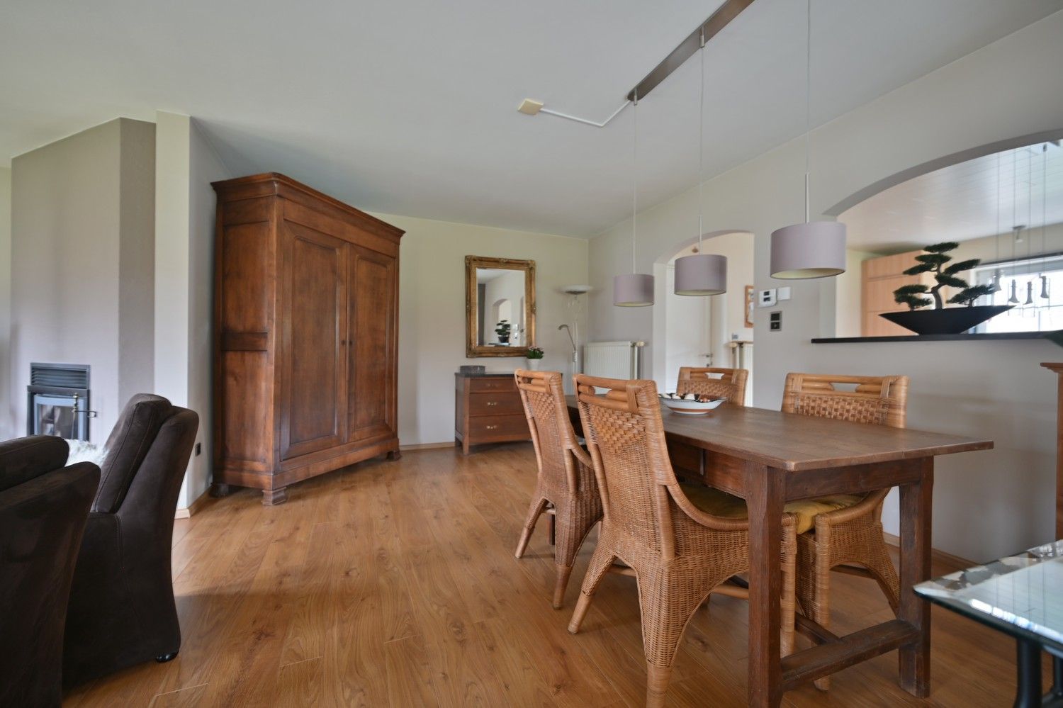 Riante woning met 5 slaapkamers (praktijkruimte), rustig gelegen nabij natuur foto 9