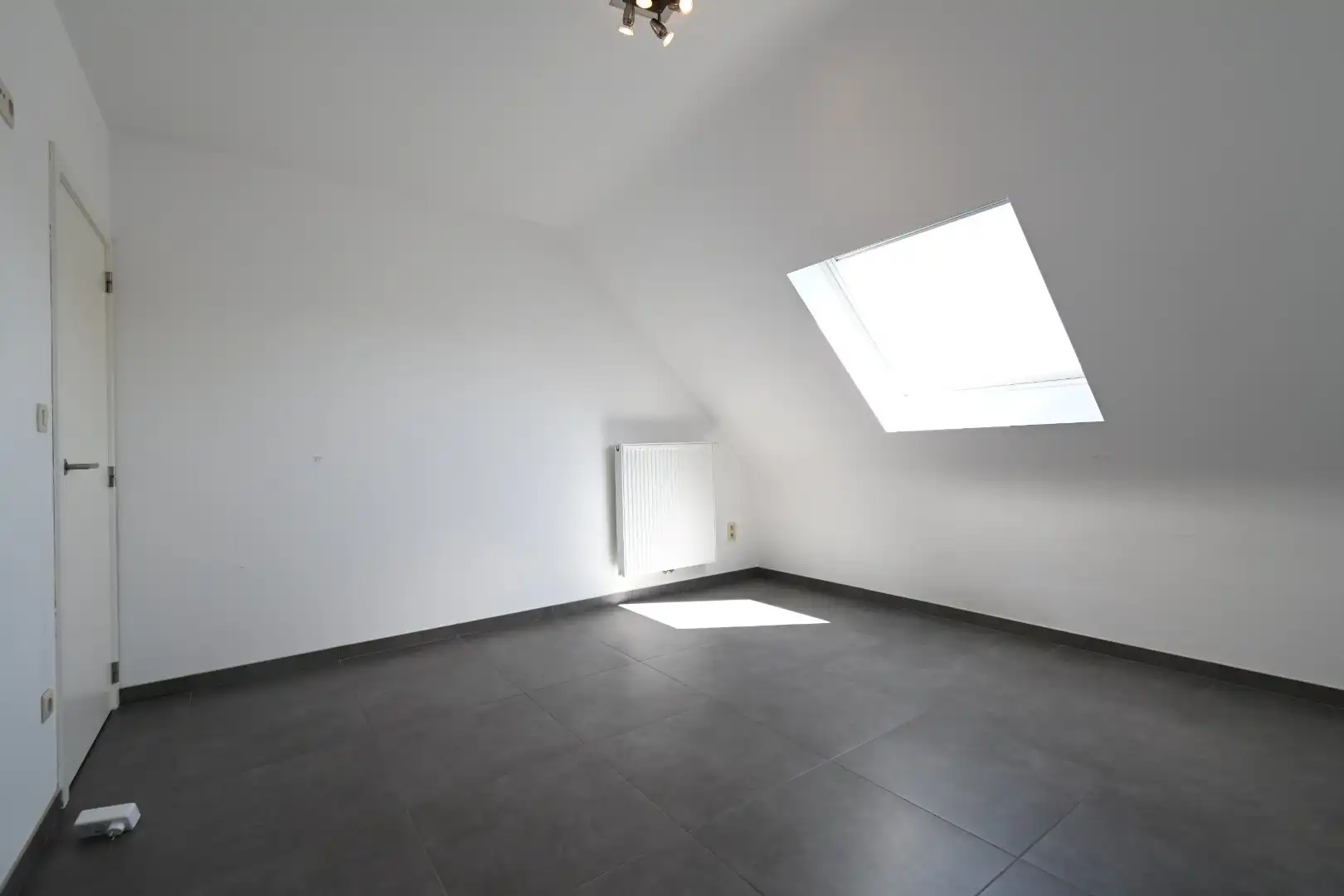 Knap ingericht ruim duplex-appartement met 3 slaapkamers te  Bilzen - Merem + autostandplaats foto 24