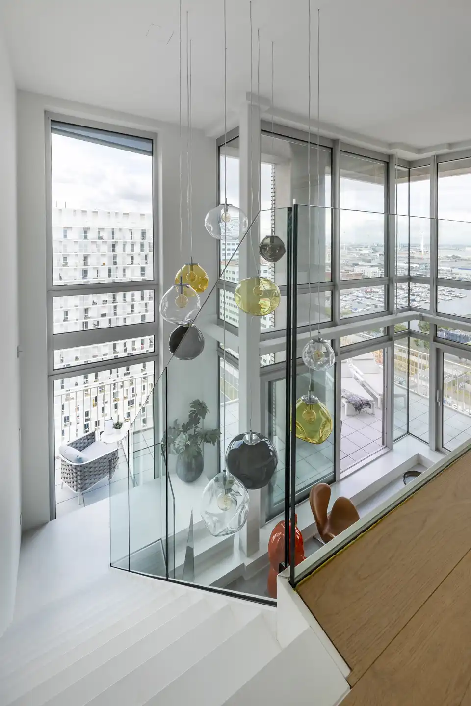 Duplex-penthouse met zicht over de Antwerpse skyline foto 14