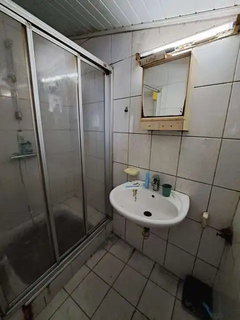 Te renoveren 2-slaapkamerwoning met ruim TERRAS te koop in het centrum van Brugge foto 6