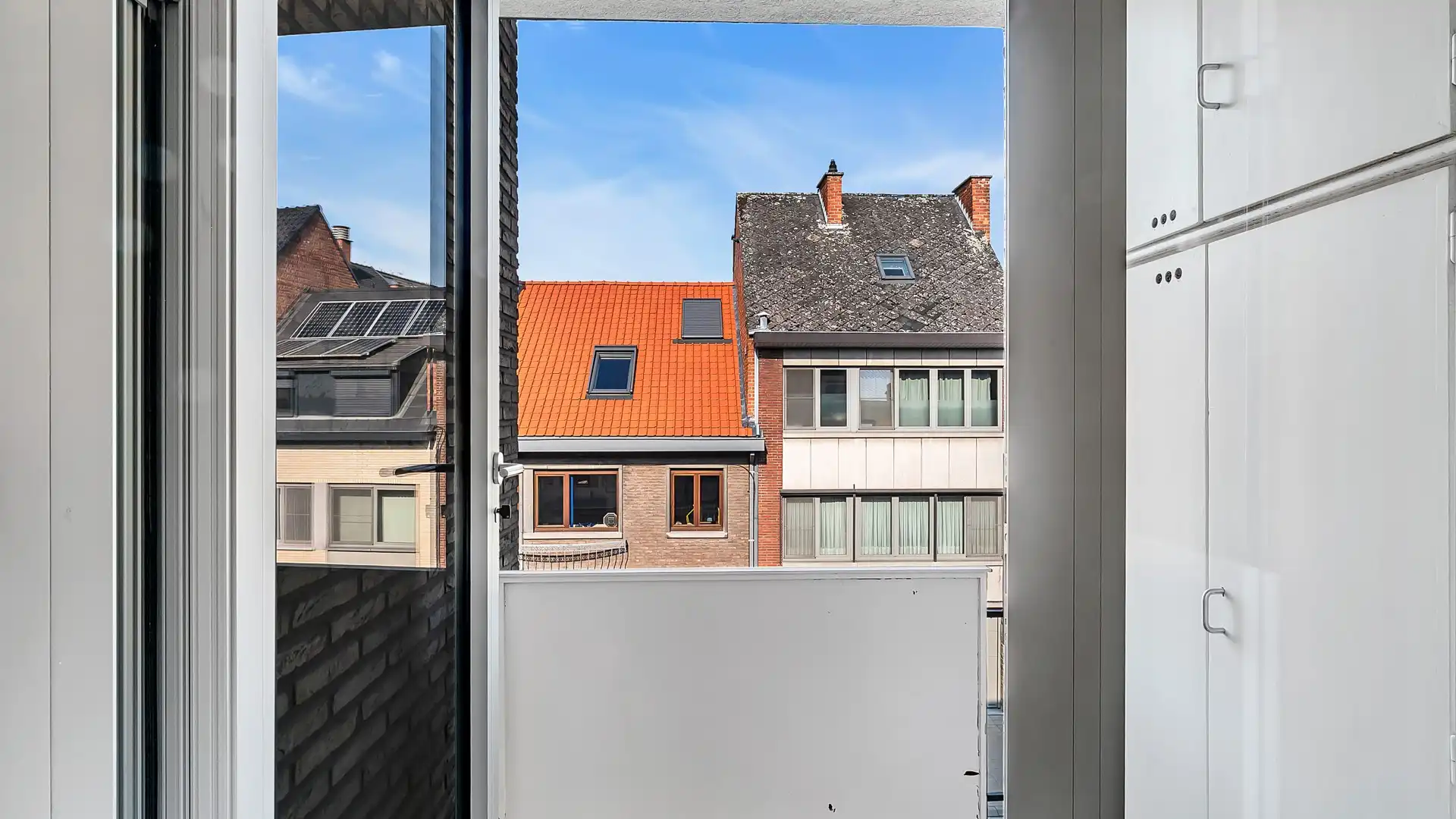 Energiezuinig appartement met 2 slaapkamers en garage in het centrum foto 19