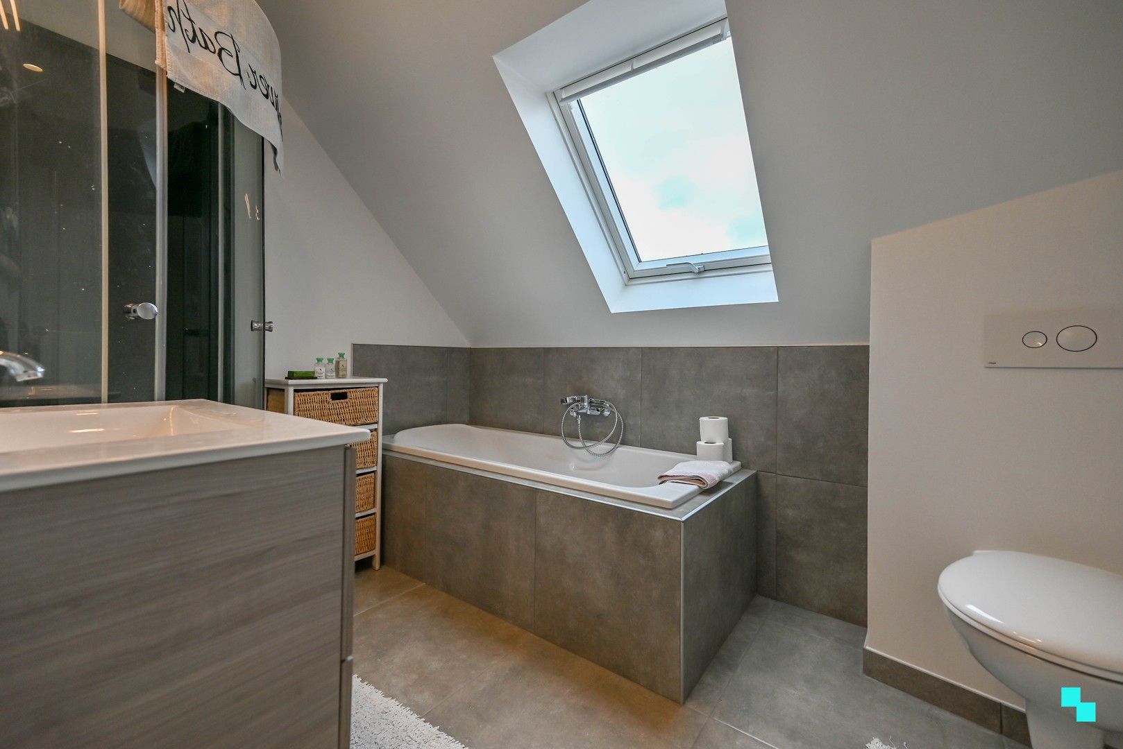 Energiezuinige woning met 2 slaapkamers & garagebox nabij centrum Izegem foto 16