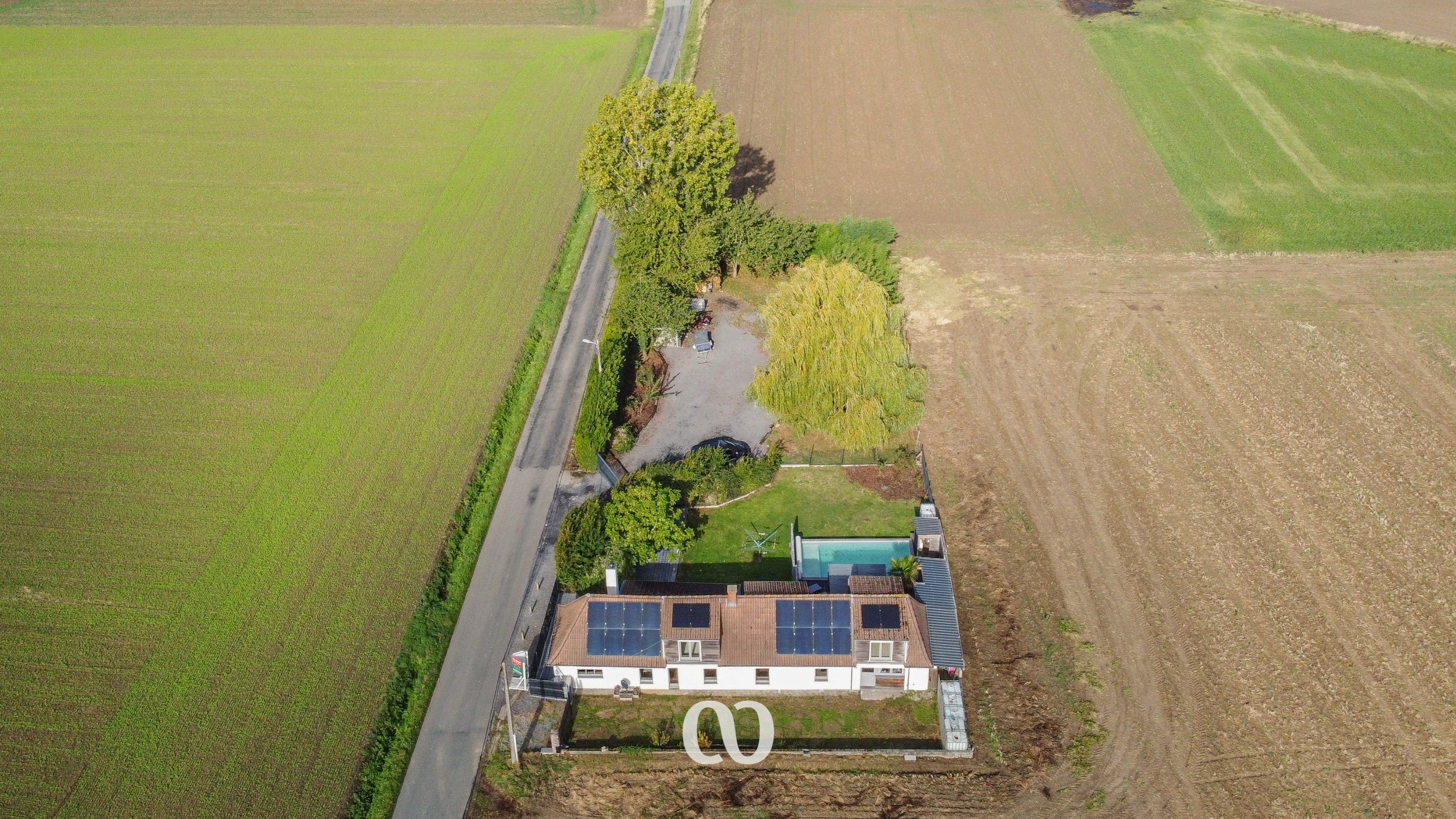 Prachtig gelegen villa met zwembad foto 27