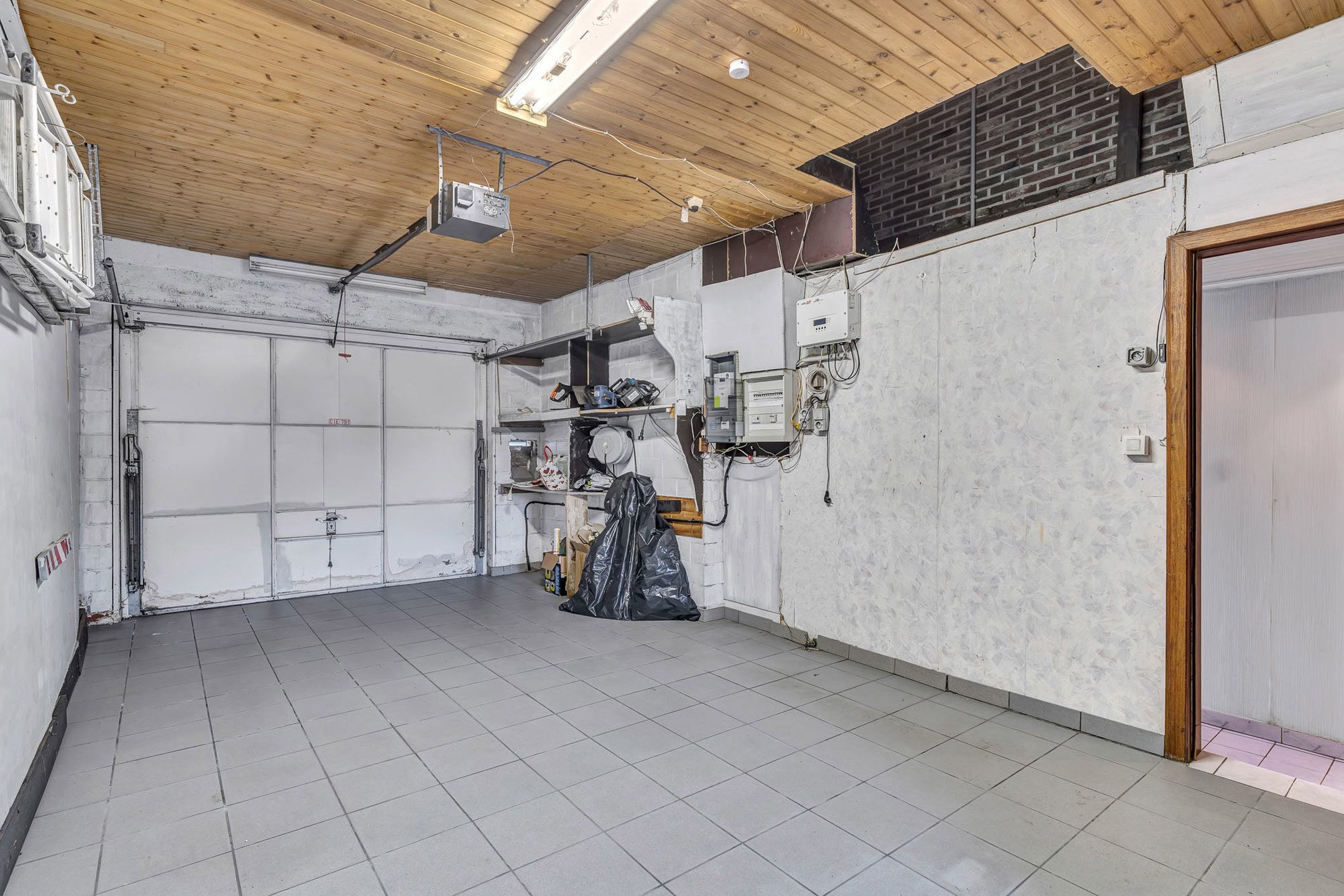 Te renoveren woning op toplocatie in Lede foto 16