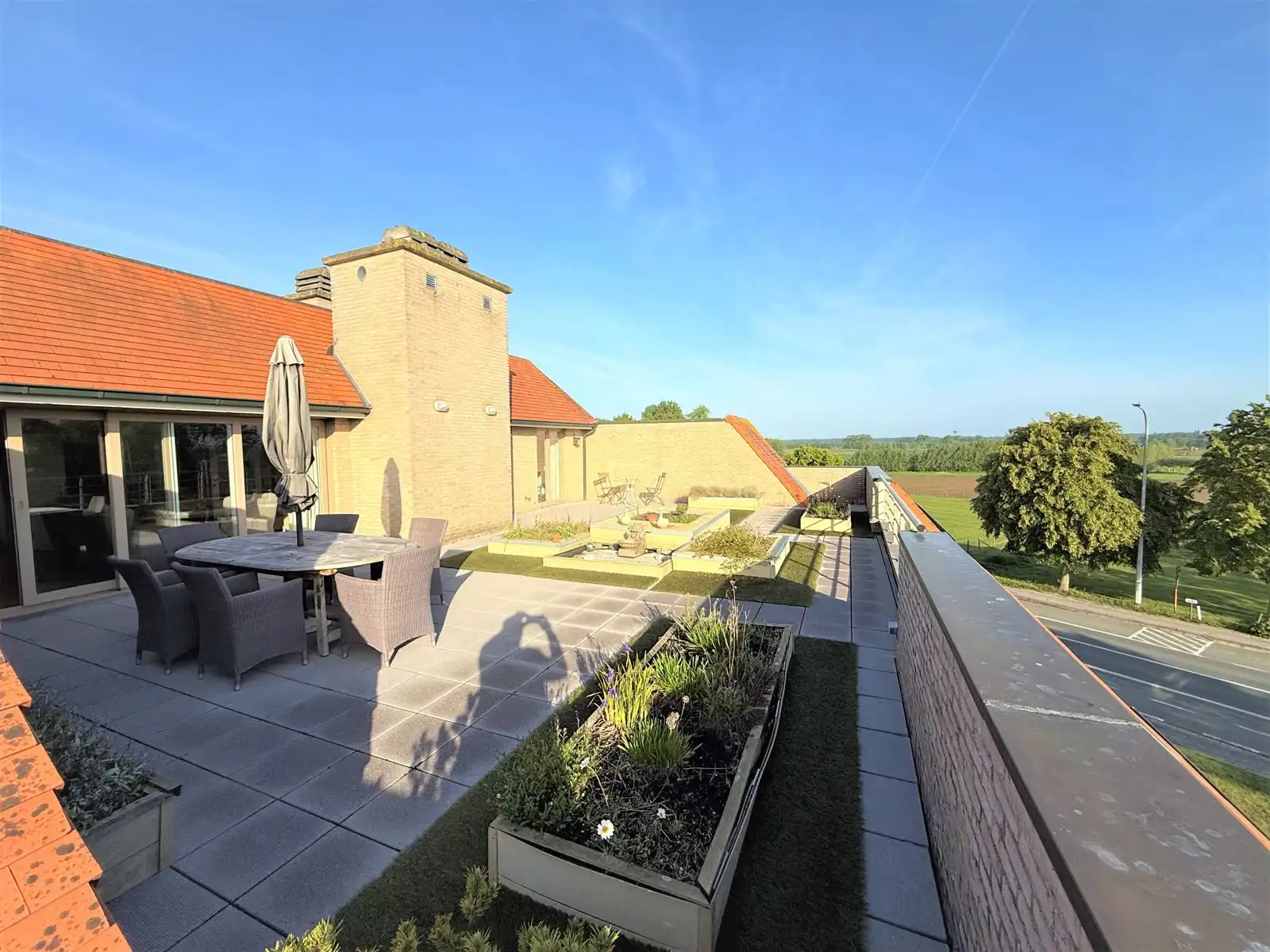 Dakappartement met 3 slaapkamers en enorm terras foto 6