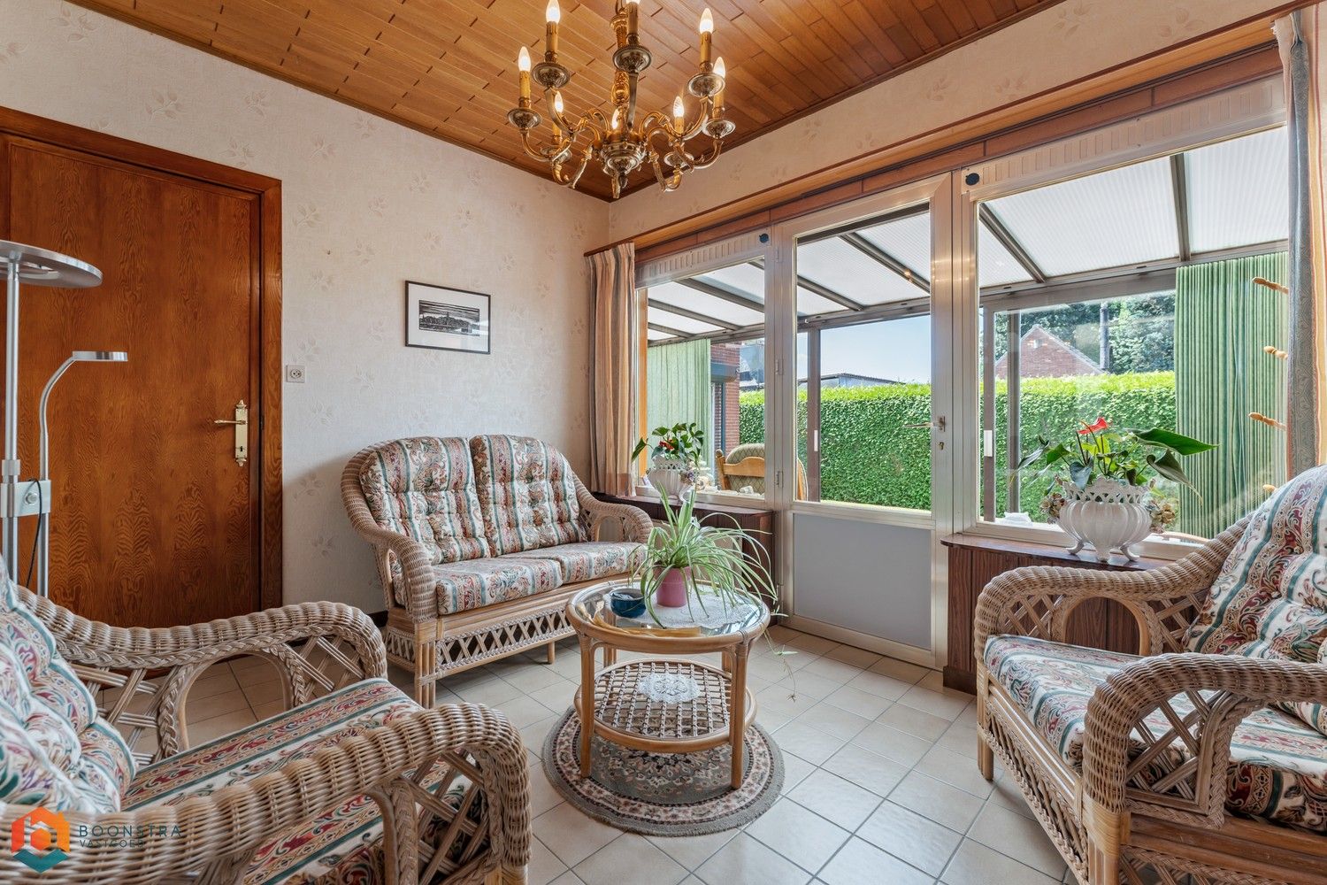 Te renoveren woning met 2 slpkrs foto 9