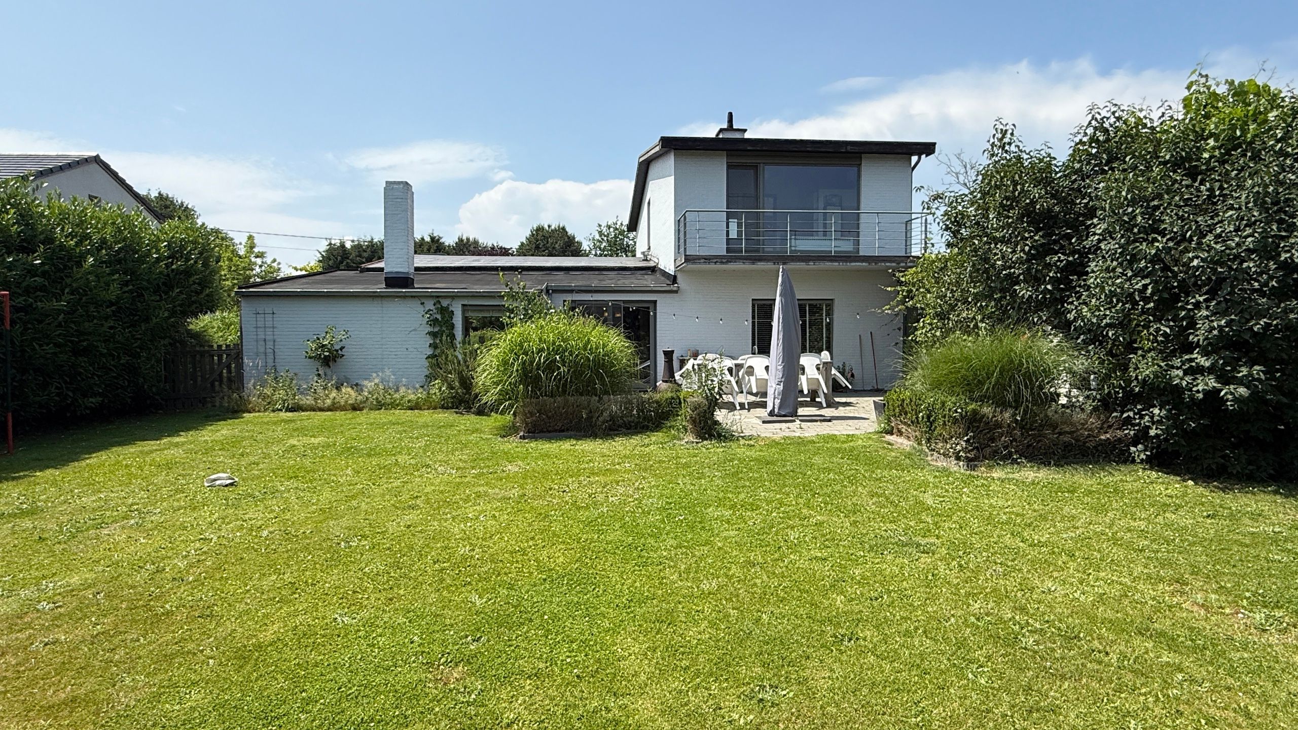 Prachtige woning gelegen in een oase van rust foto 18