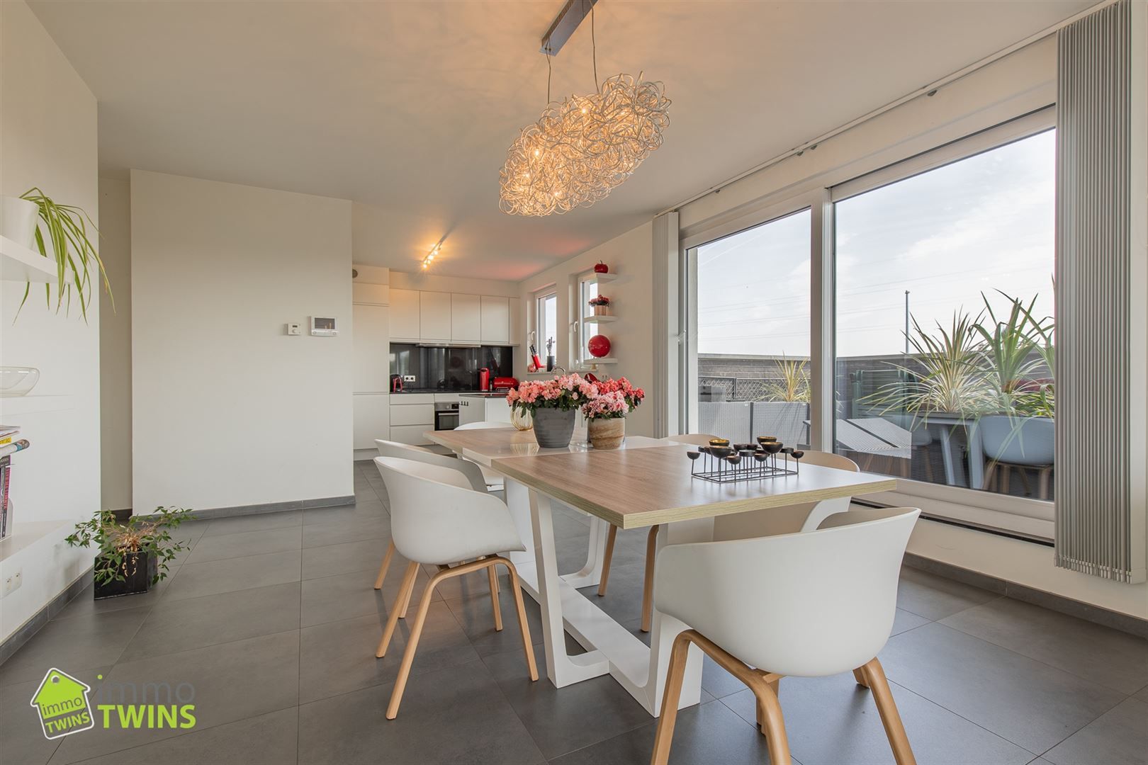 Luxueus penthouse met ruim terrassen en prachtig uitzicht in residentie Vroonhof foto 10