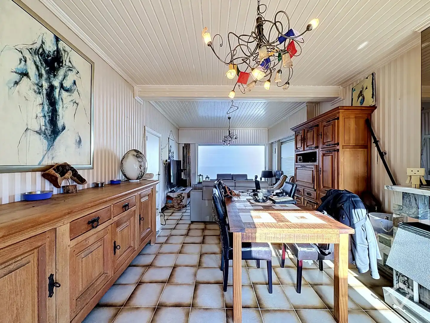 Woning met 3 slaapkamers en 2 garages te Eernegem foto 3