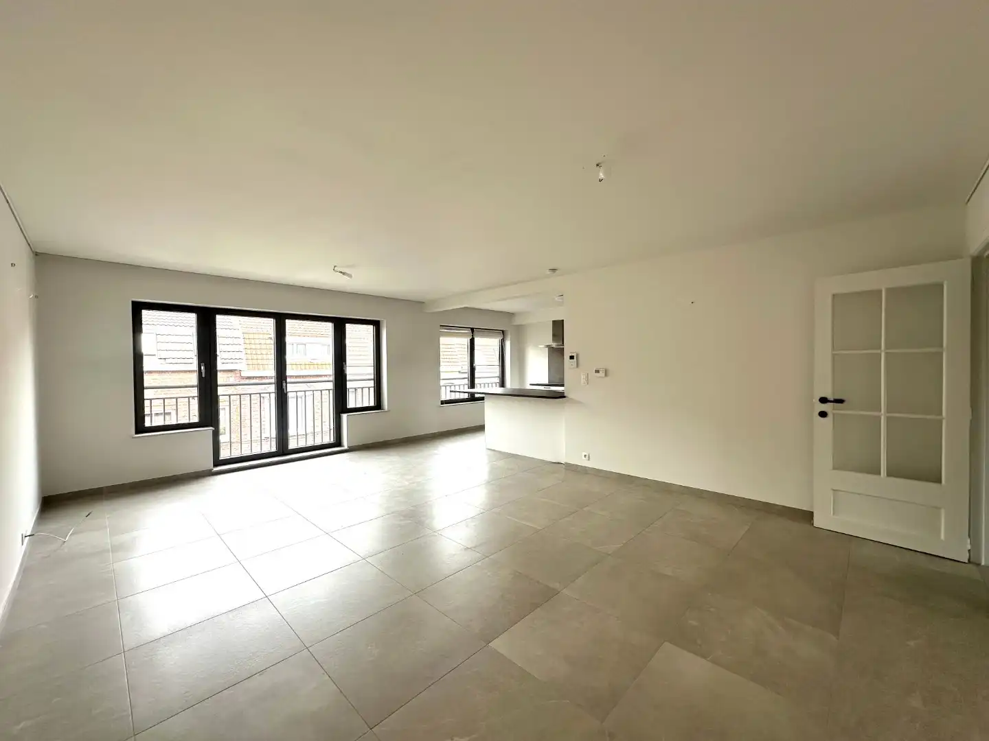 Lichtrijk appartement met twee slaapkamers te Sint-Kruis foto 6