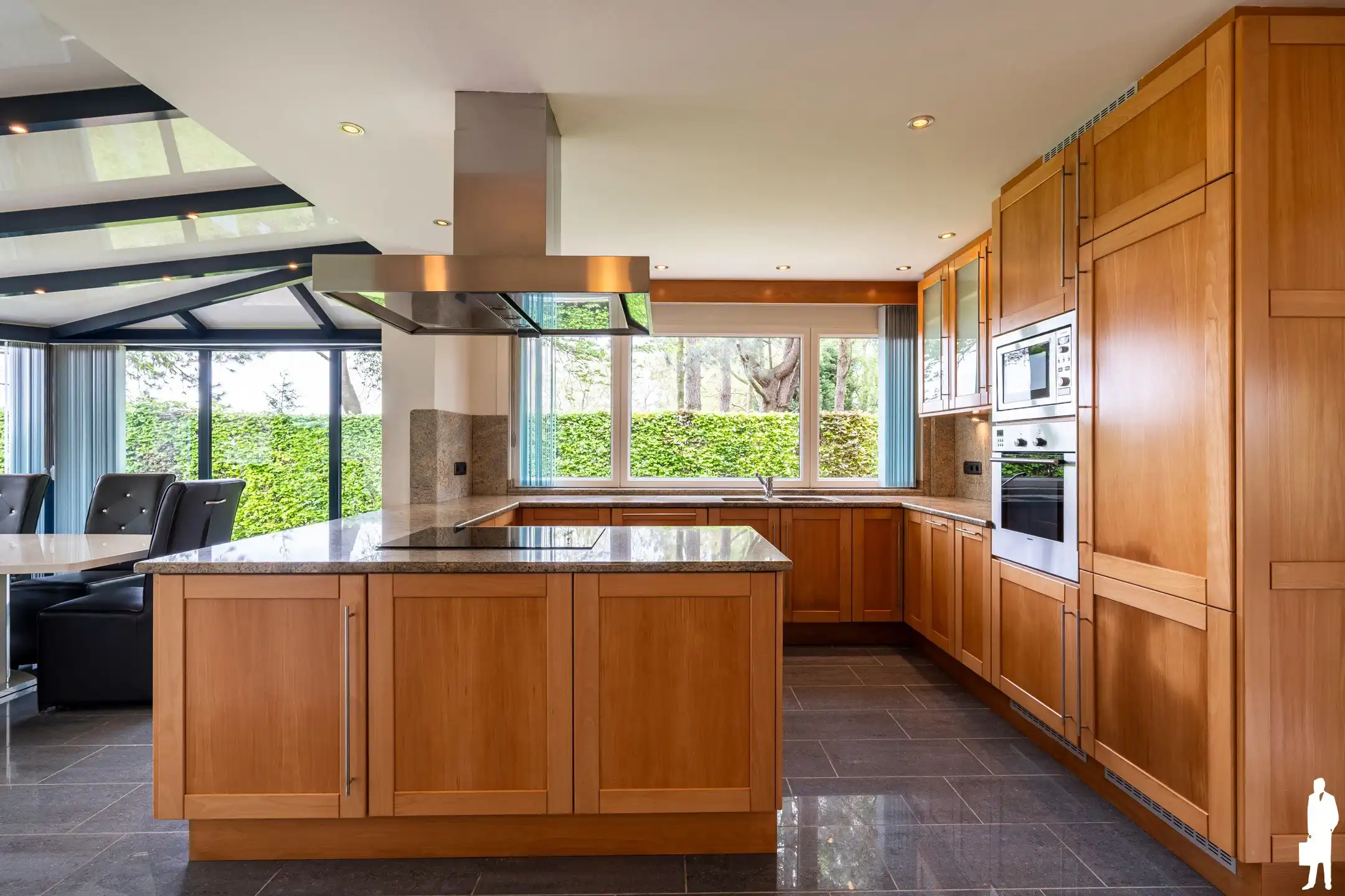 Authentieke landelijke villa uit de 60' met 4 slpk. in Weelde foto 7