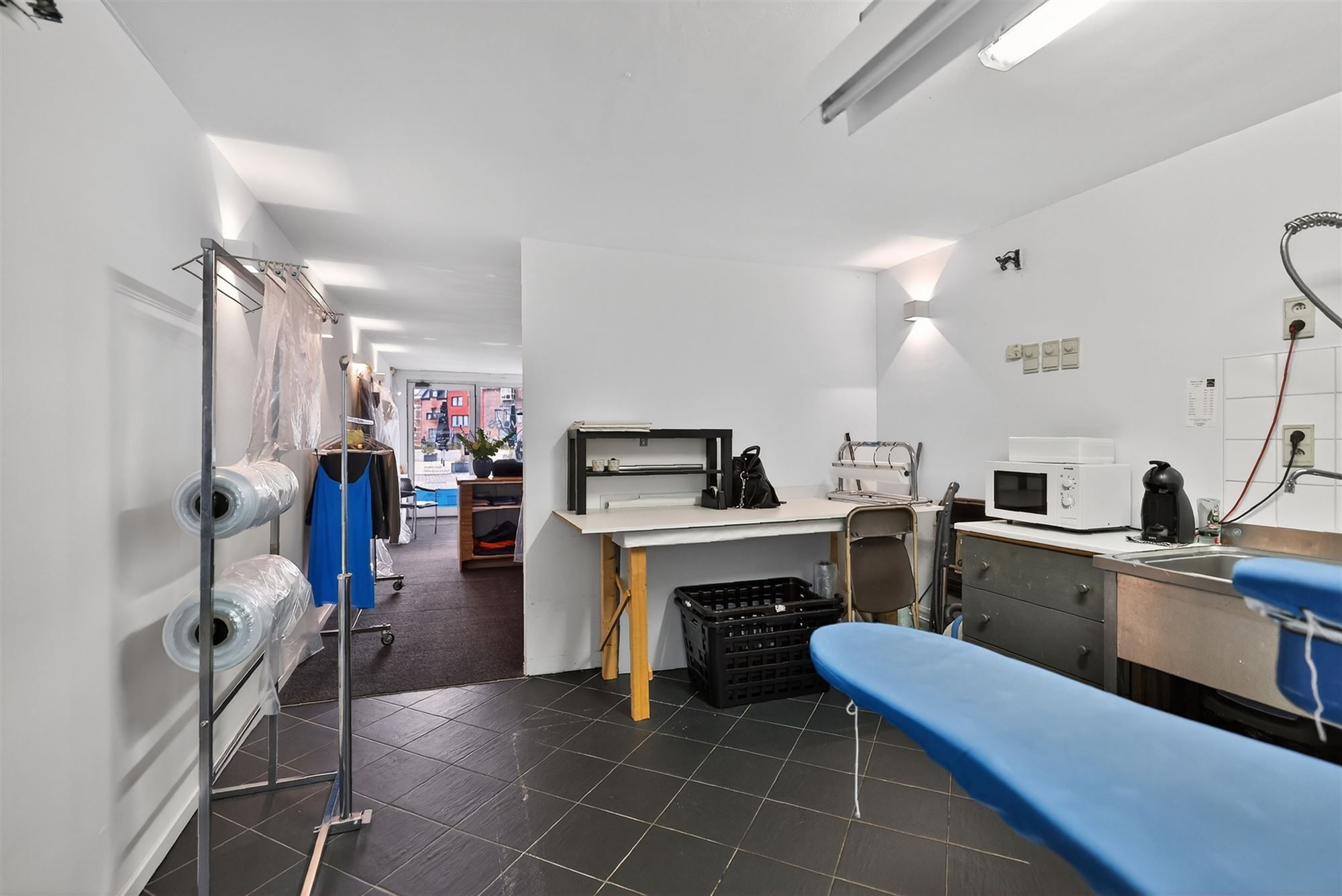 Commercieel pand te huur foto 7