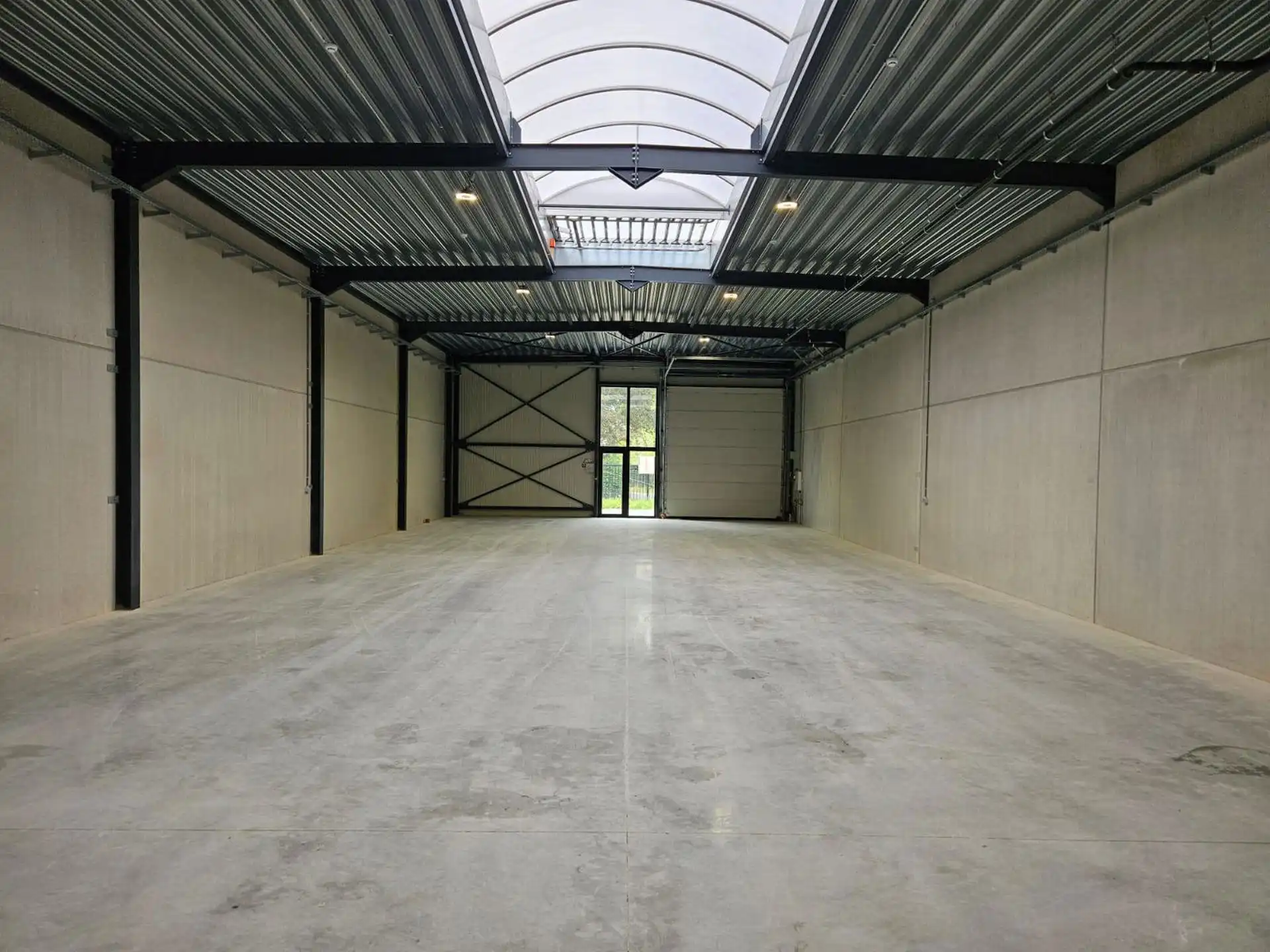 KMO-unit te huur in Tessenderlo - 350m² foto 3