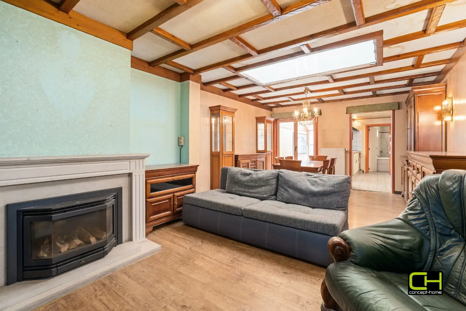 Te moderniseren woning met ruime tuin en mogelijkheden foto 4