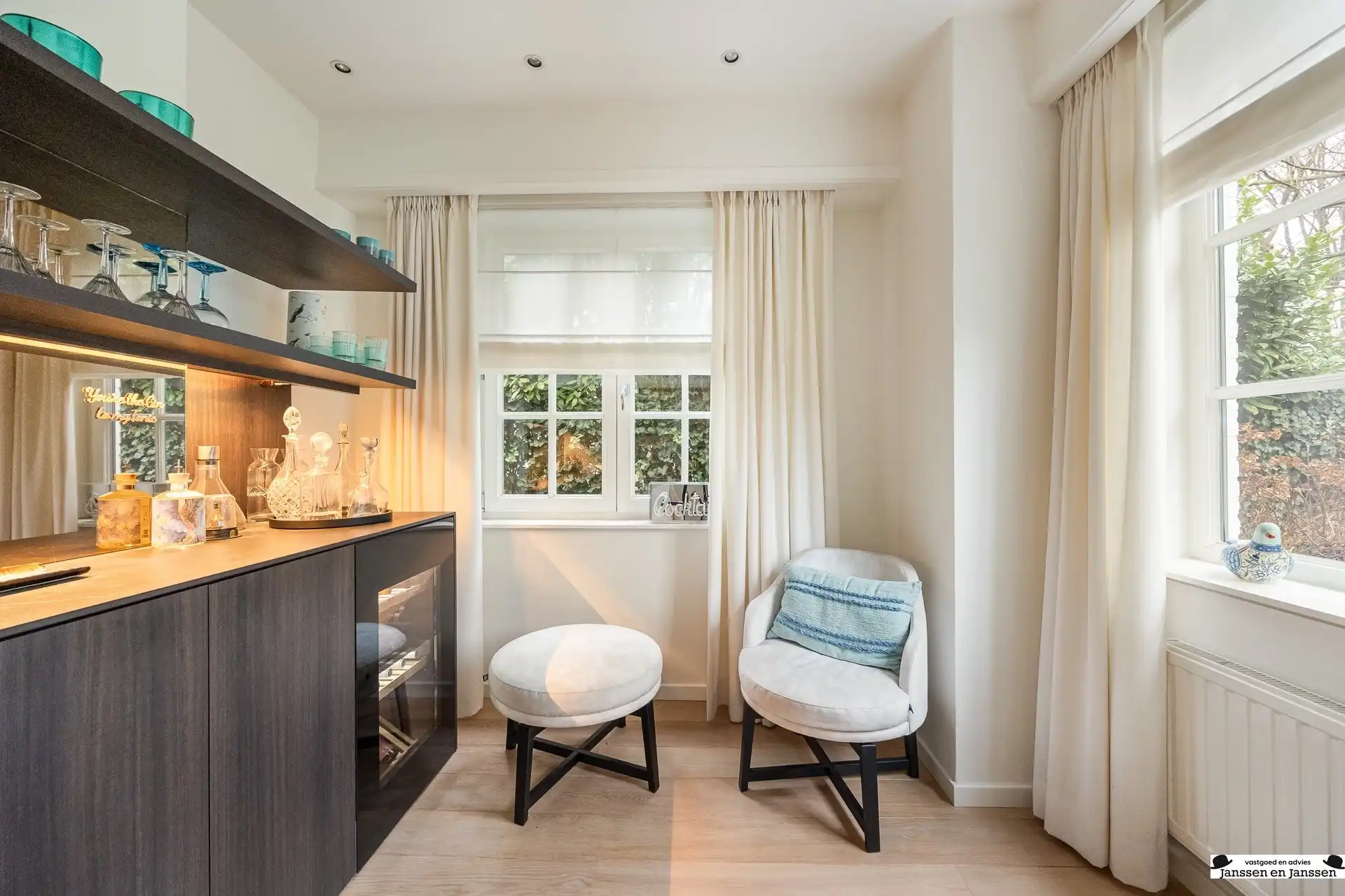 Charmante villa op toplocatie in hartje Ekeren foto 13