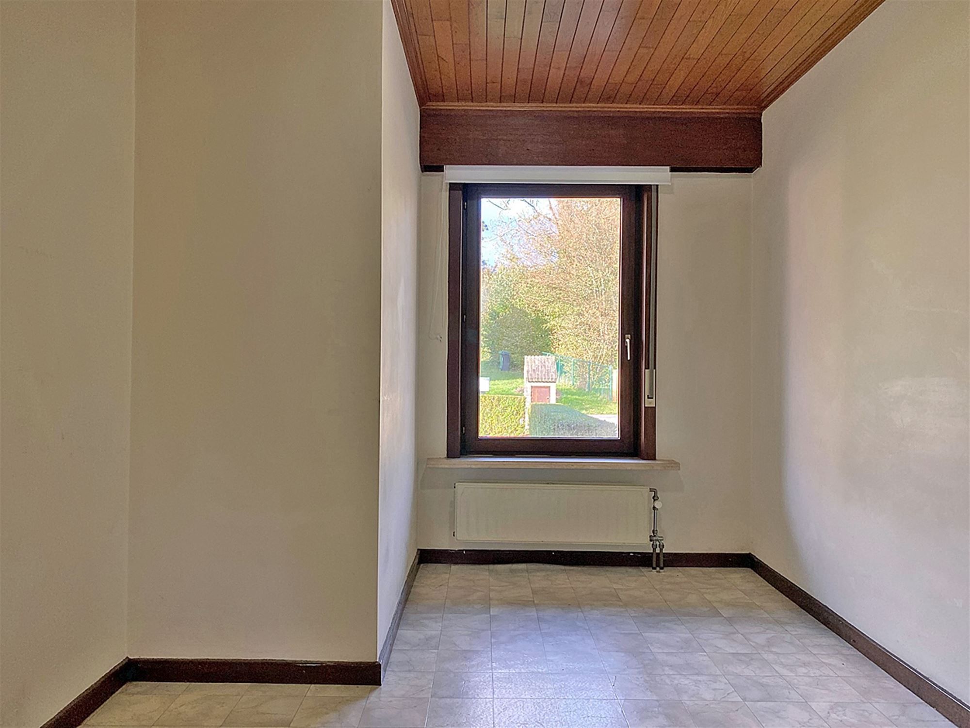 LAAGBOUWVILLA met 2 SLAAPKAMERS & GARAGE op een gunstig gelegen PERCEEL van 762m² foto 10