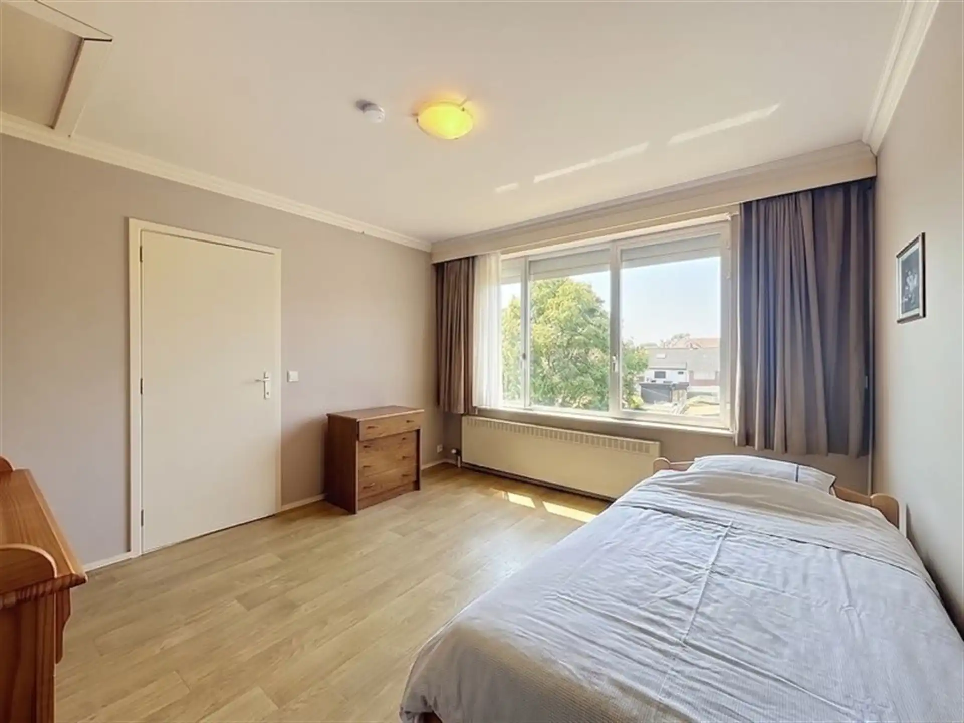 Instapklare woning op toplocatie in Belsele! foto 15