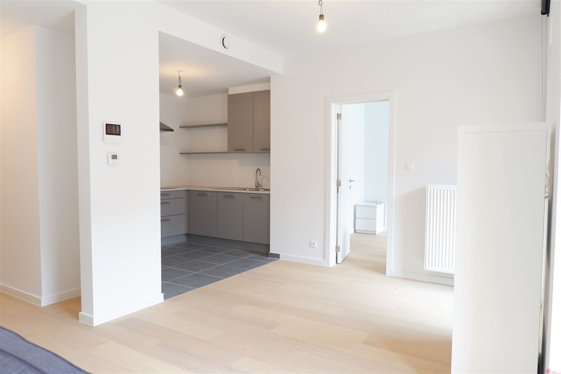 Heel aangenaam recent appartement foto 8