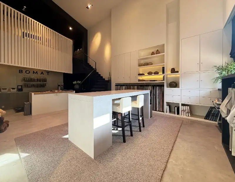 Magazijn met showroom te huur foto 4