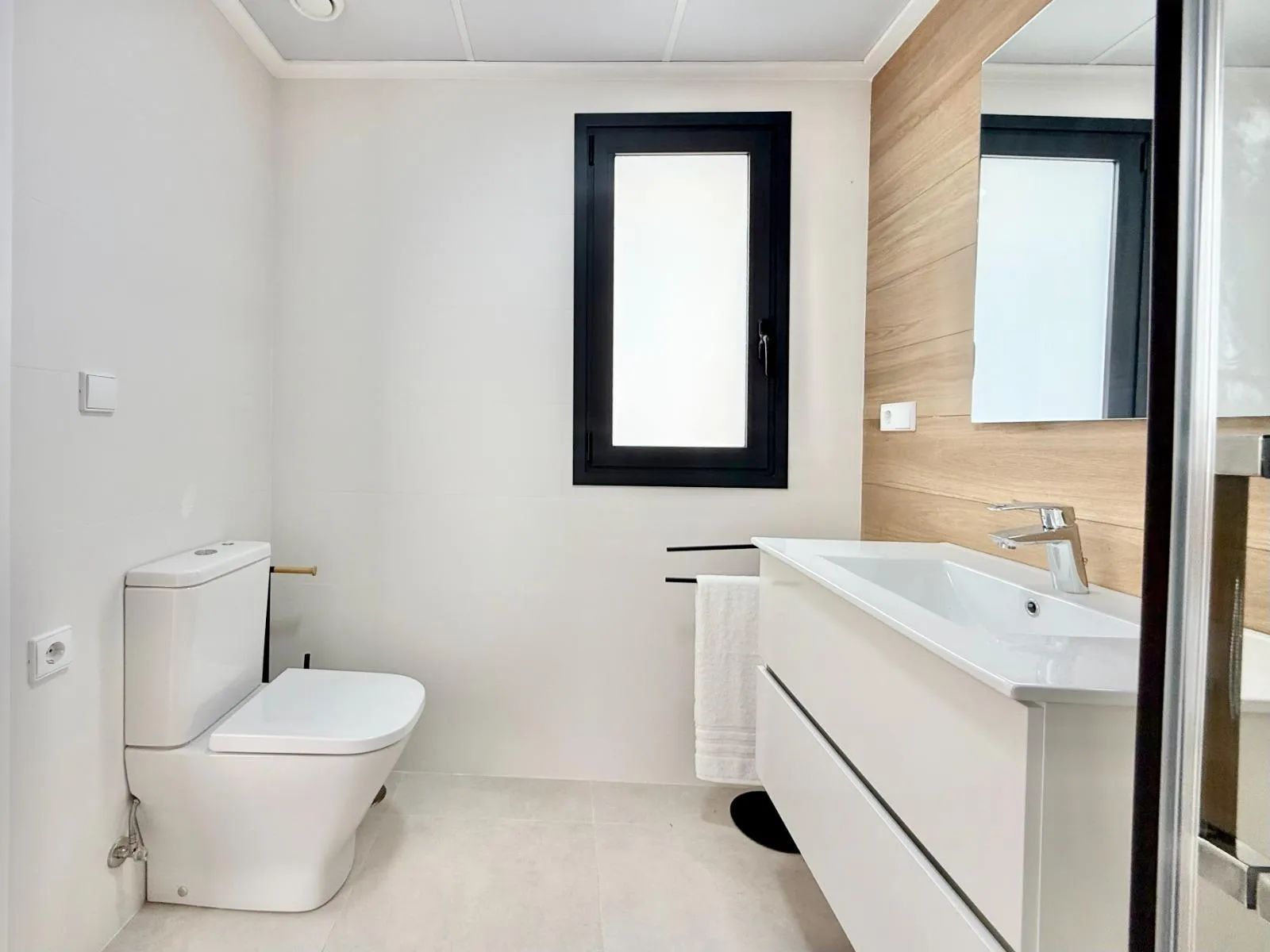 Wonen met stijl onder de Spaanse zon – moderne nieuwbouwwoningen in het hart van de Costa Blanca foto 11
