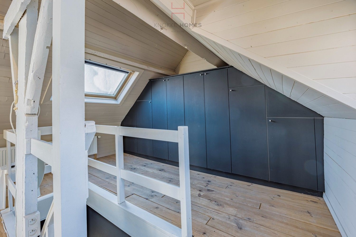 Charmante woning op wandelafstand van het strand in Heist foto 19