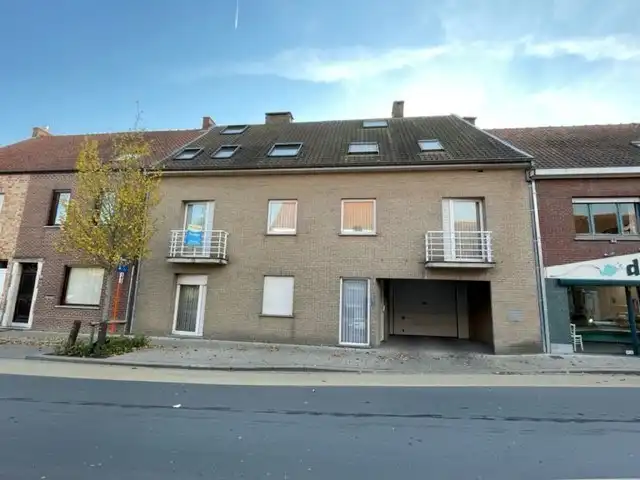 Centraal gelegen appartement met garage én extra staanplaats in centrum Staden foto 8