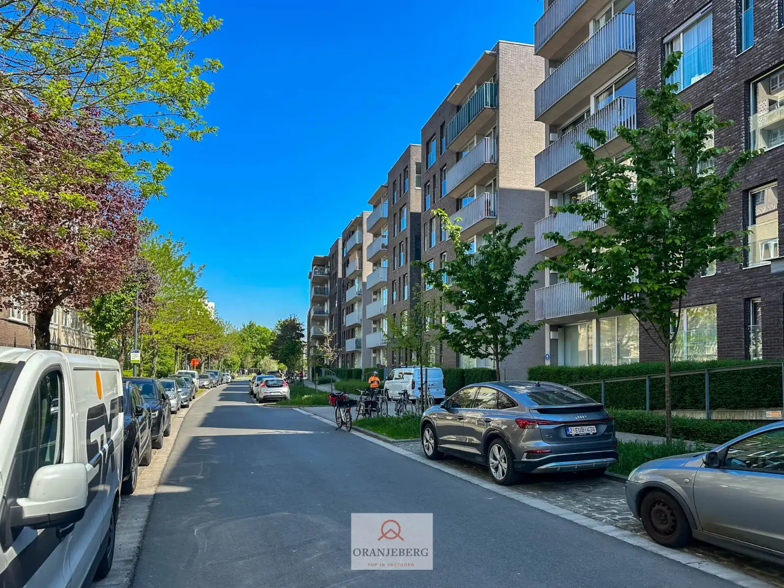 Gezellig 2 slaapkamer appartement nabij Gent-Sint-Pieters met terras en 2 kelderbergingen foto 27