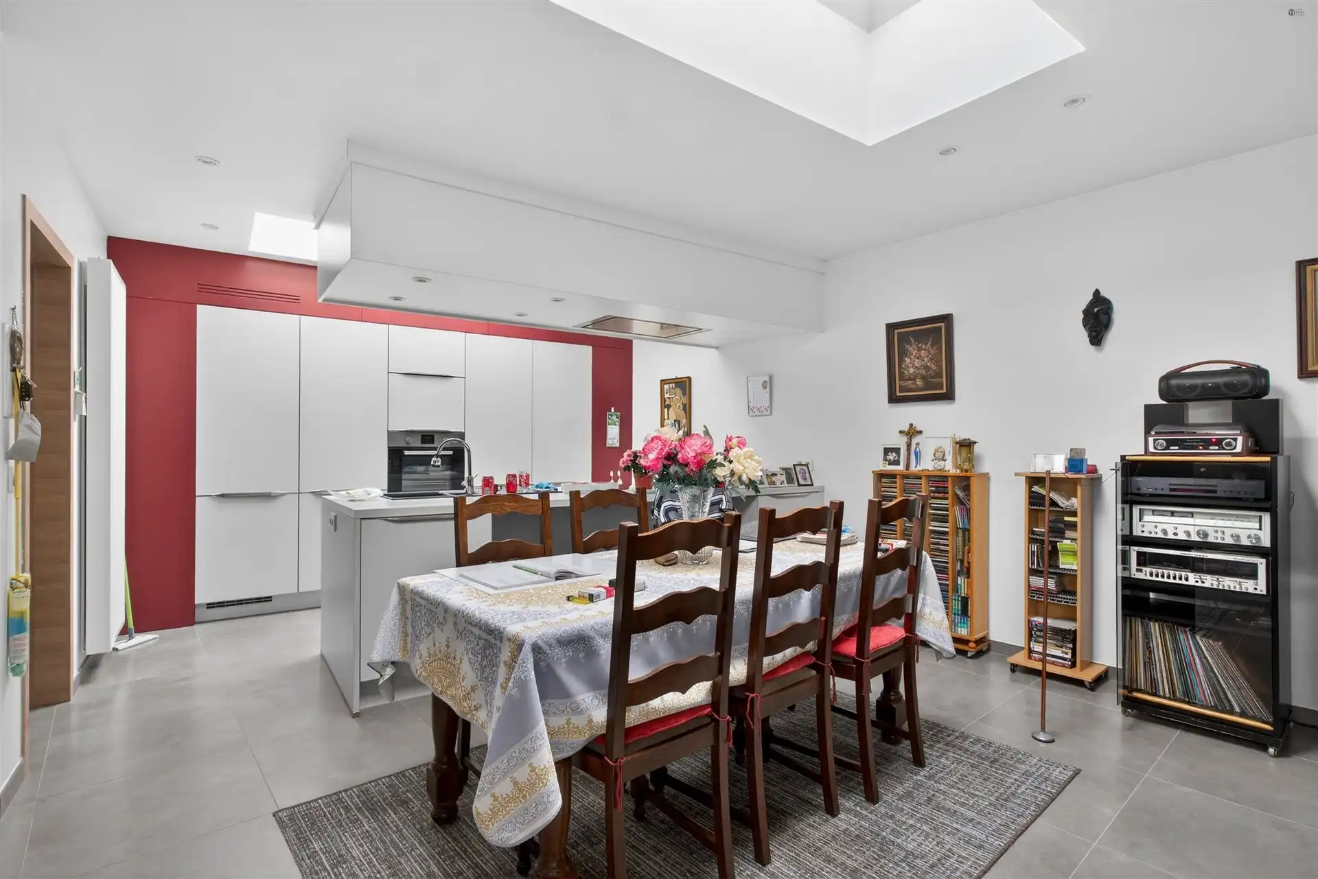 HOB met ruime oprit te Moerbeke foto 4