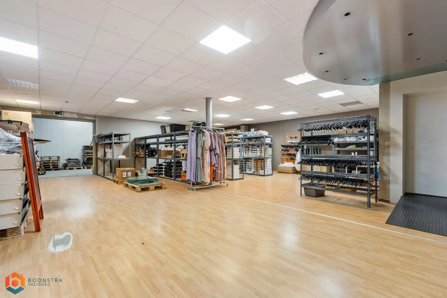 Handelspand op toplocatie met grote visibiliteit en veelzijdige mogelijkheden (1030m2) foto 18