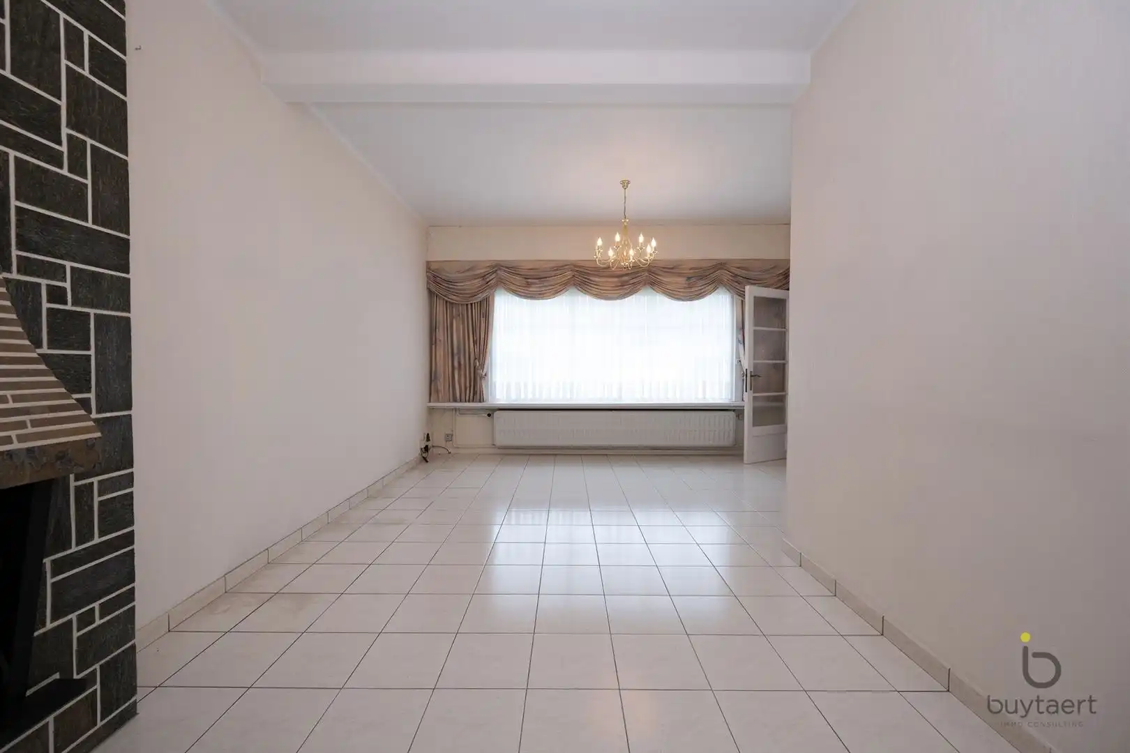 Te renoveren woning op zeer gegeerde locatie te Schilde! foto 6