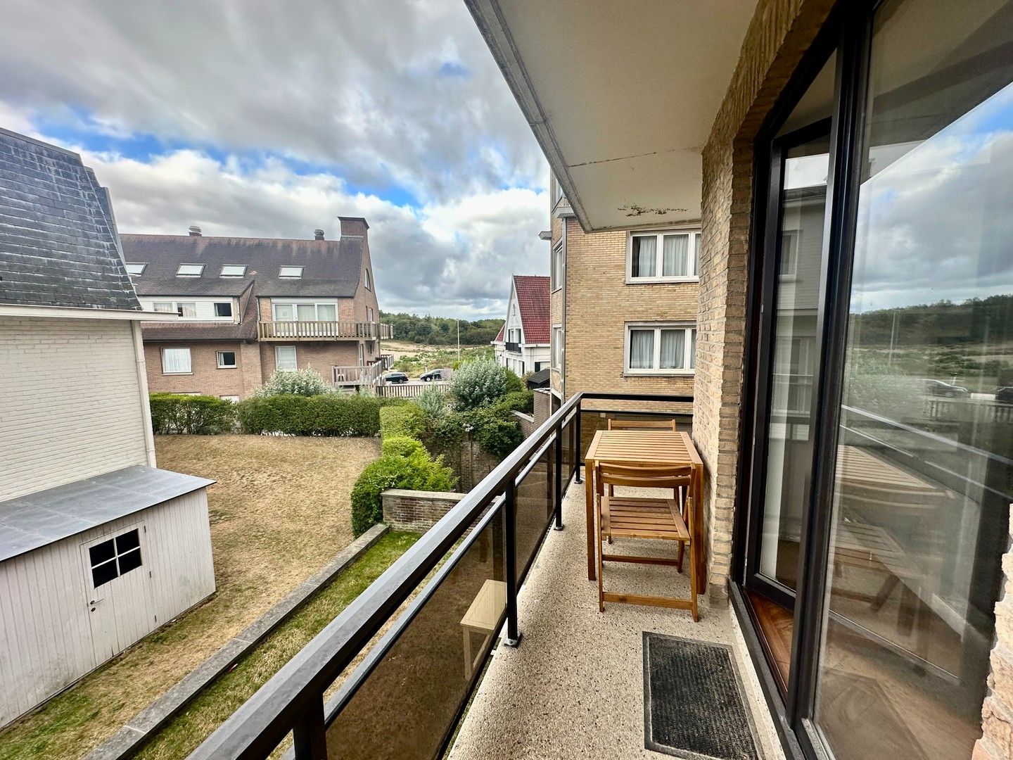 Gerenoveerd appartement met 3 slaapkamers in Duinbergen, vlakbij het strand. foto 2