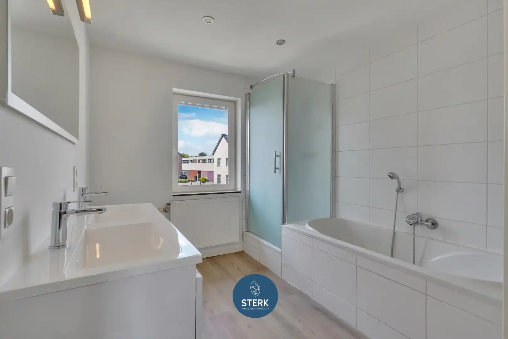 GEZINSWONING MET EEN BEWOONBARE OPP. VAN 206 M² NABIJ CENTRUM LANAKEN !  foto 19