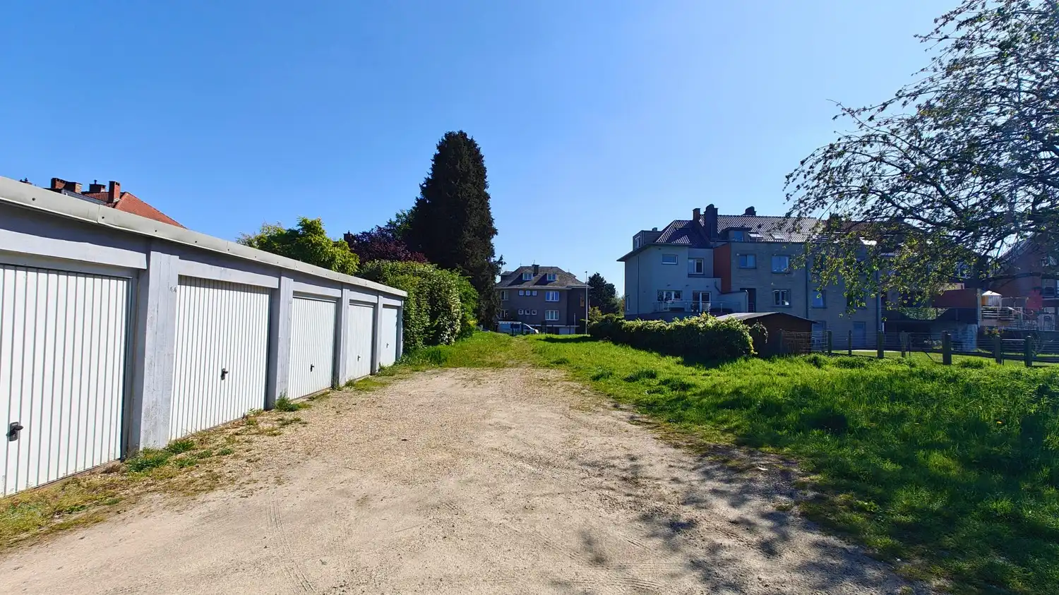 Projectgrond met 47 garageboxen en 36 staanplaatsen te Sint-Pieters-Leeuw foto 5