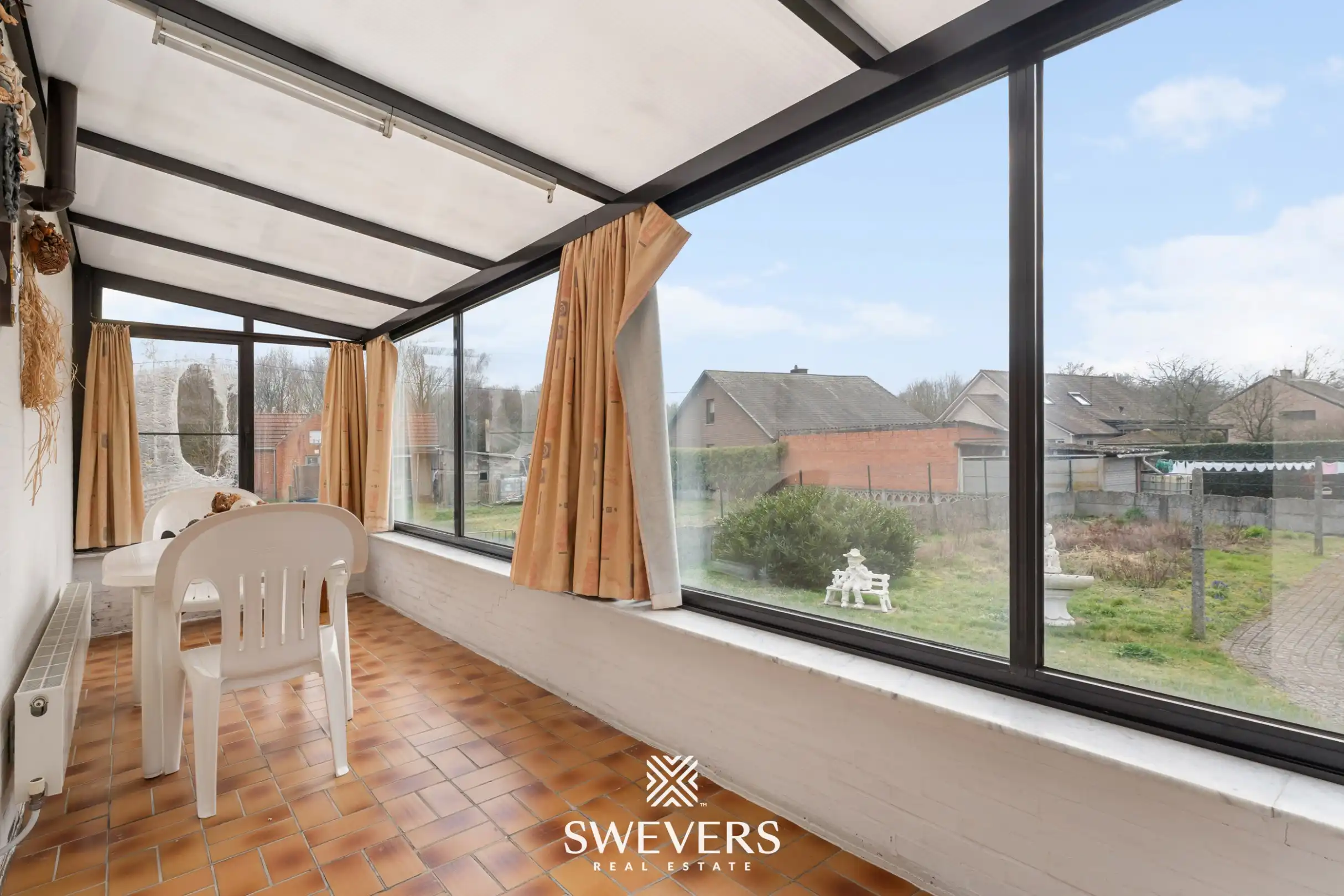 Charmante renovatiewoning met stevige structuur en veel potentieel in Koersel foto 12