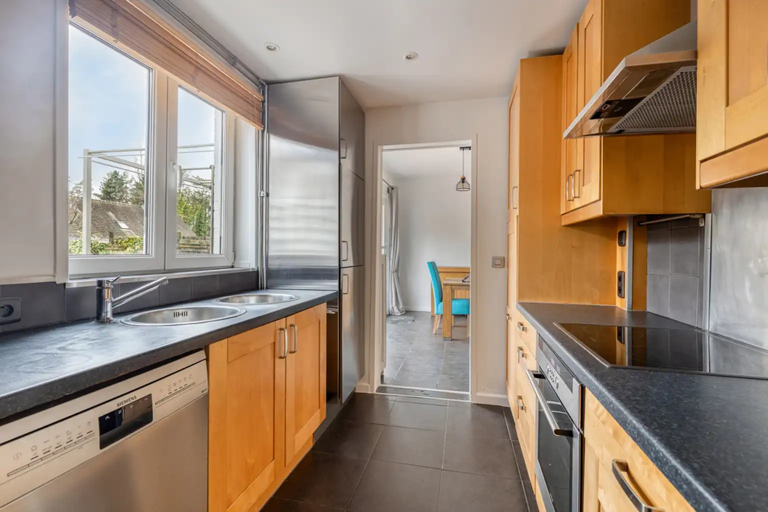 Charmante en verzorgde tweegevelwoning met aangename tuin foto 7