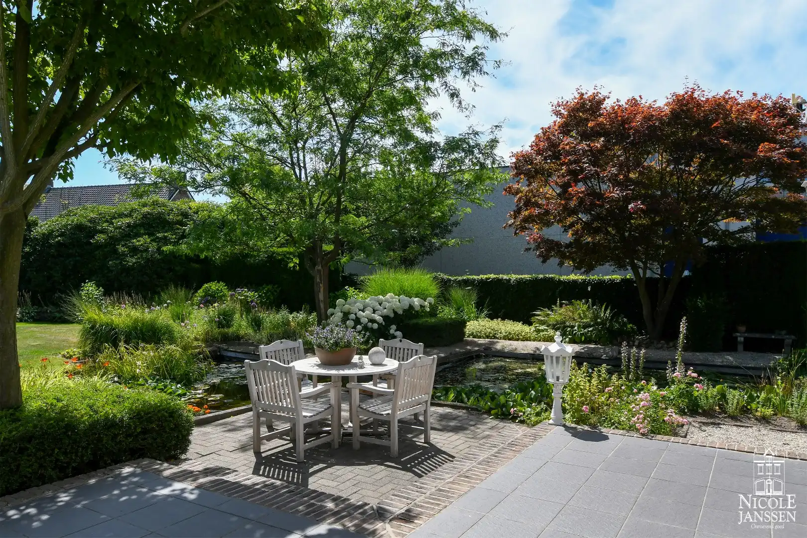 Stijlvol en ruim ingedeeld landhuis met grote tuin in het centrum foto 28