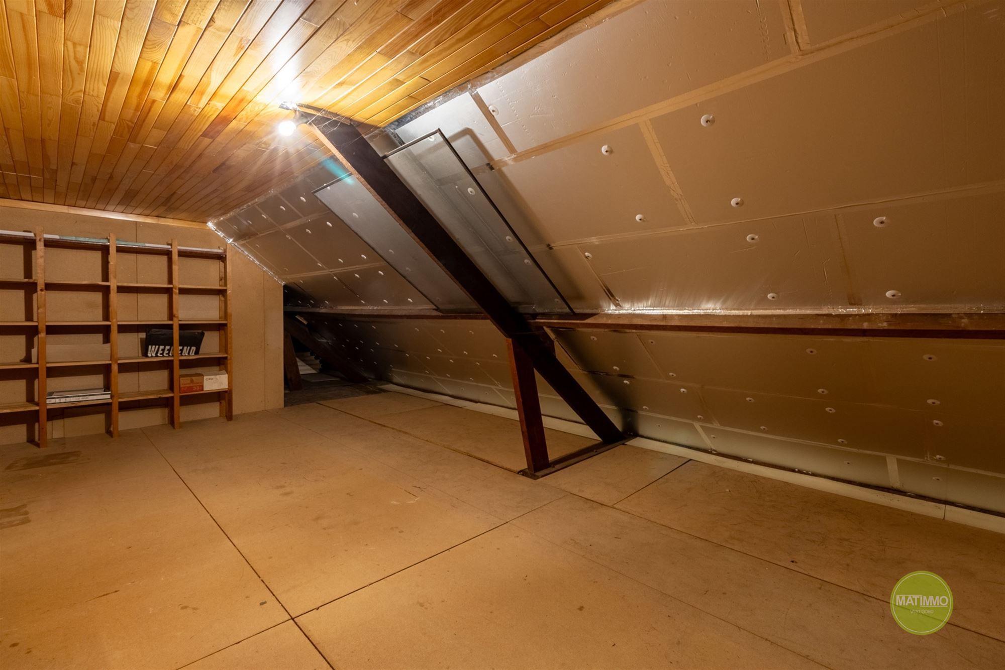 Halfopen woning met 5 slaapkamers in bosrijke omgeving  foto 24