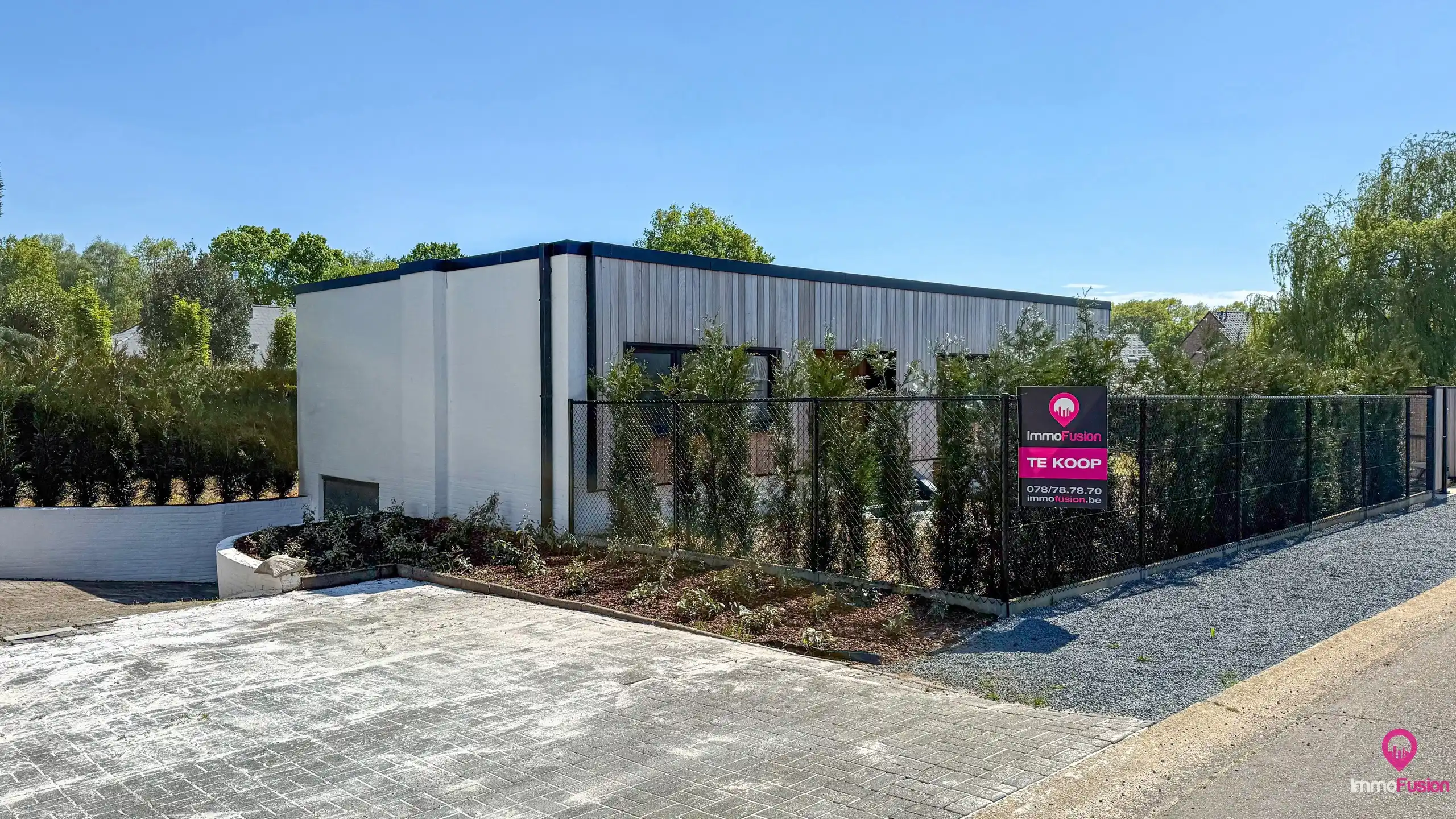 Totaalgerenoveerde, instapklare woning met 3 slpks te Zolder foto 53