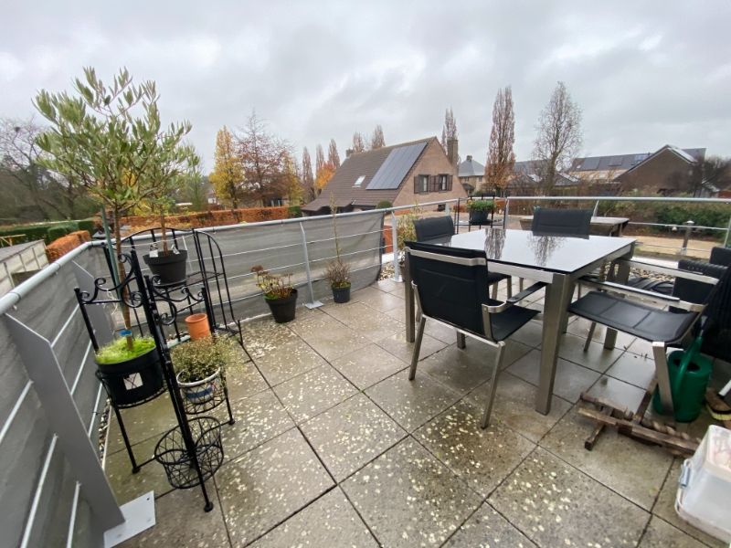 Project handelsgelijkvloers + 5 autostnpl + appartement + studio centrum Geel foto 19