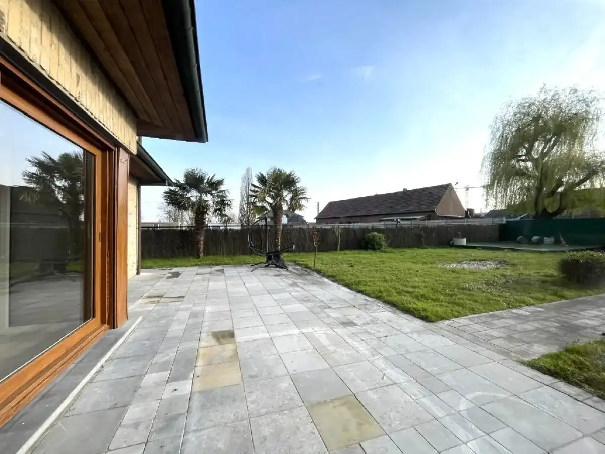 Moorslede – Villa in Spaanse stijl met dubbele garage en 4 slaapkamers foto 14
