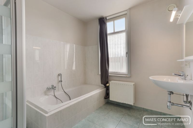 Investeringsappartement in hartje Anzegem foto 10