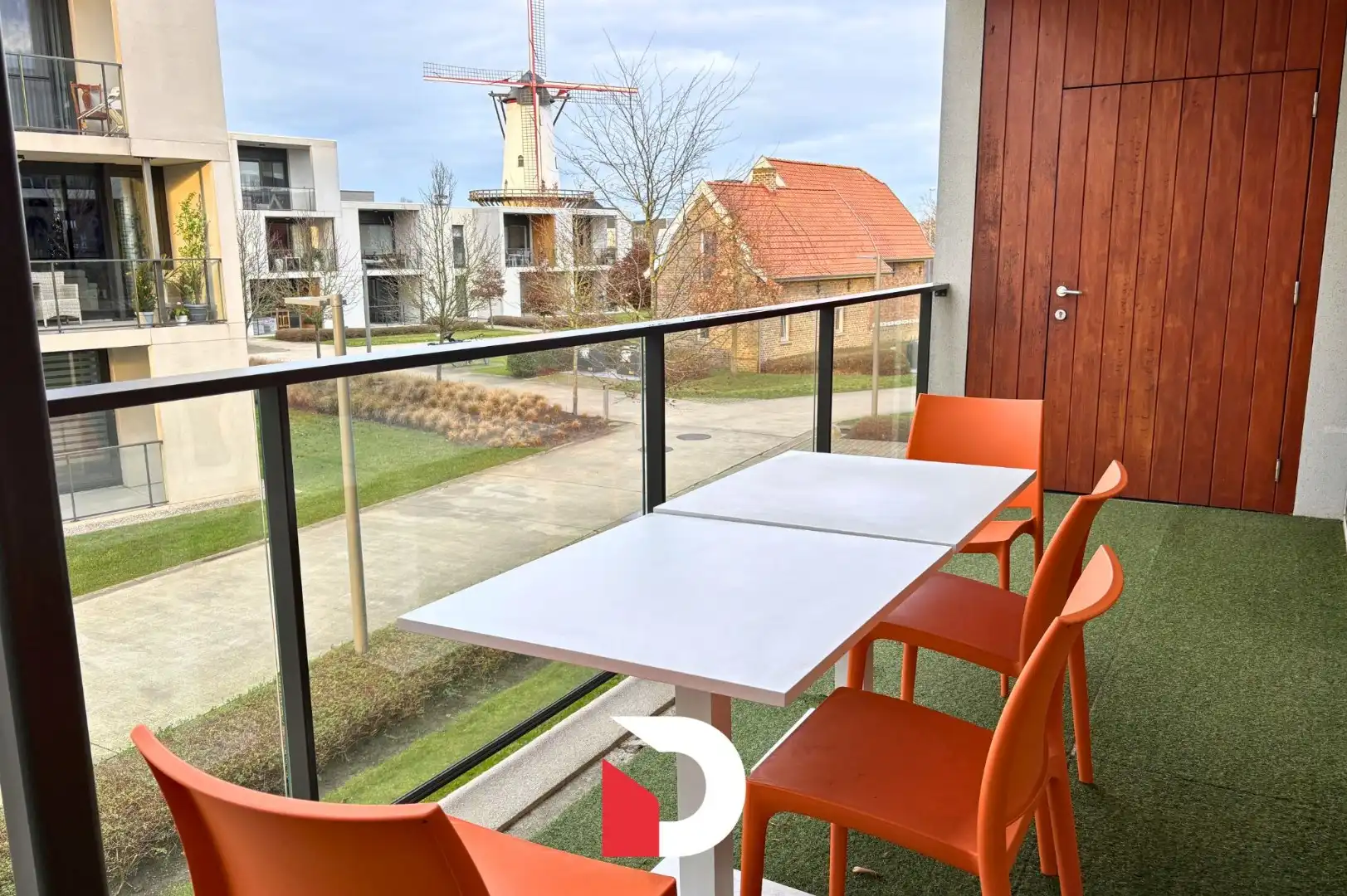 Uniek GEMEUBELD appartement met 2 slaapkamers en ruim terras foto 11